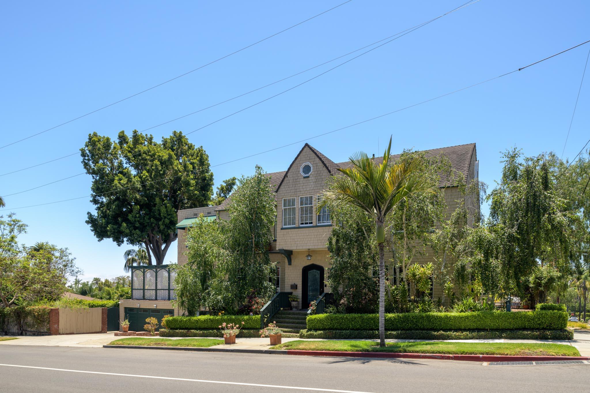 1833 Santa Barbara Street