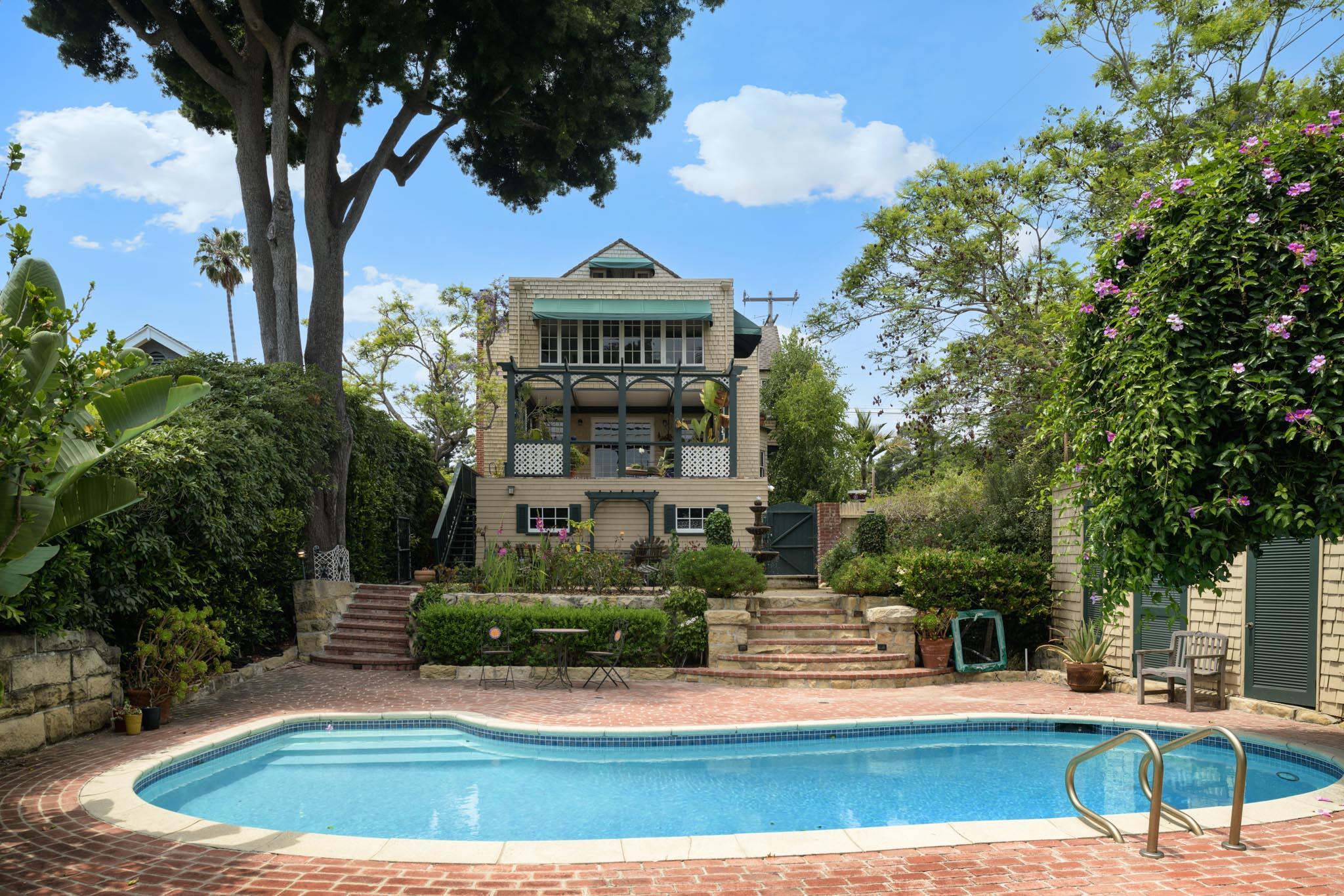1833 Santa Barbara Street
