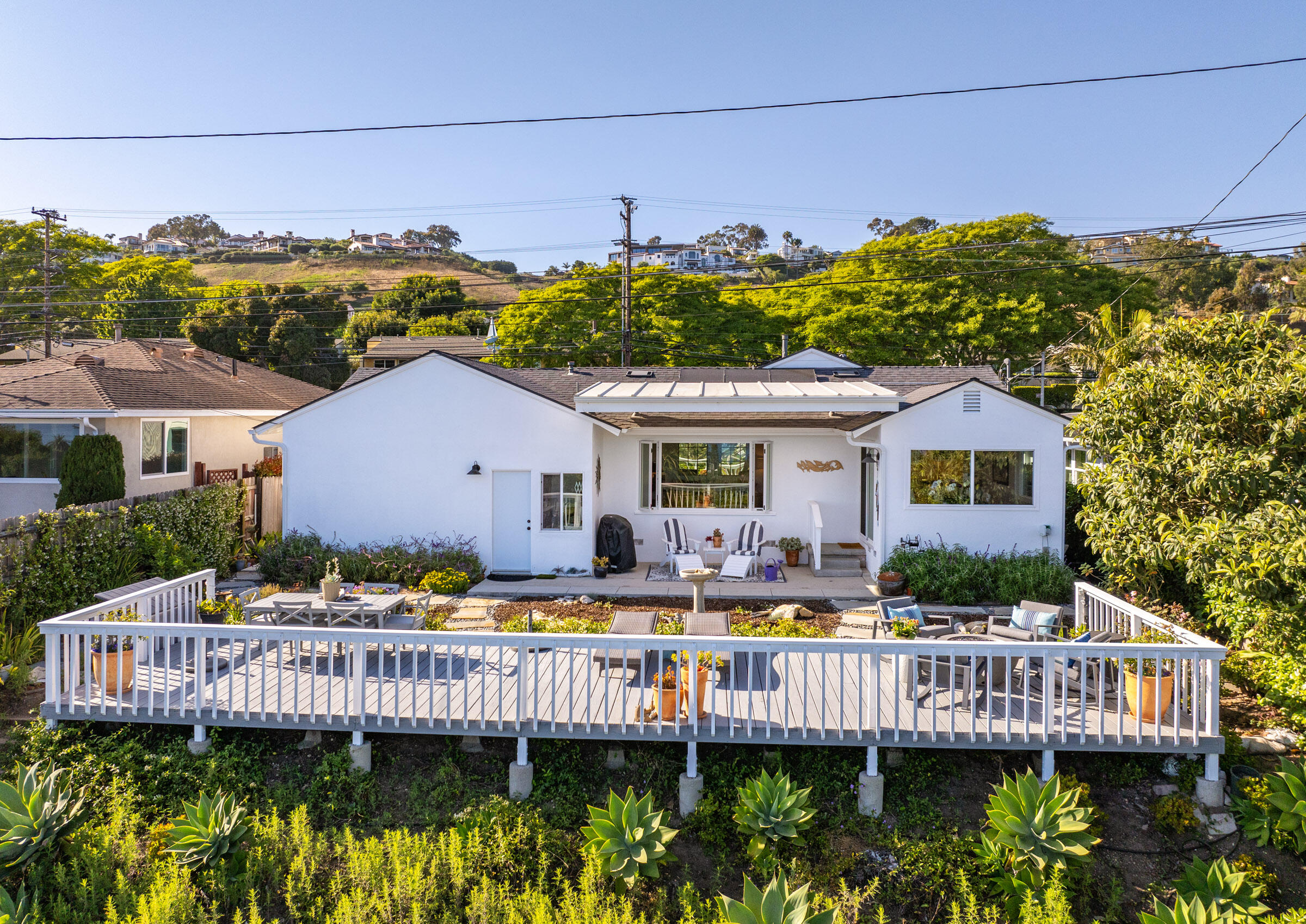 1343 Cliff Drive