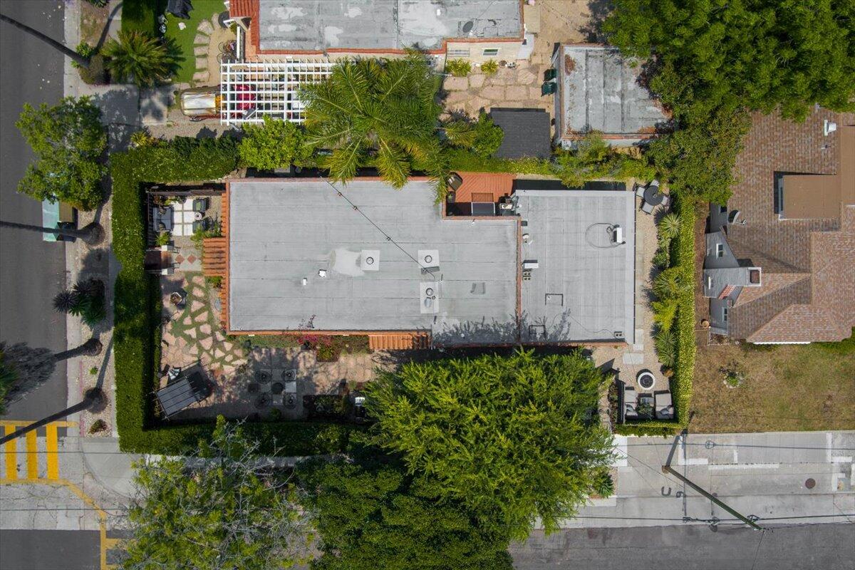 935 W Valerio Street, A & B