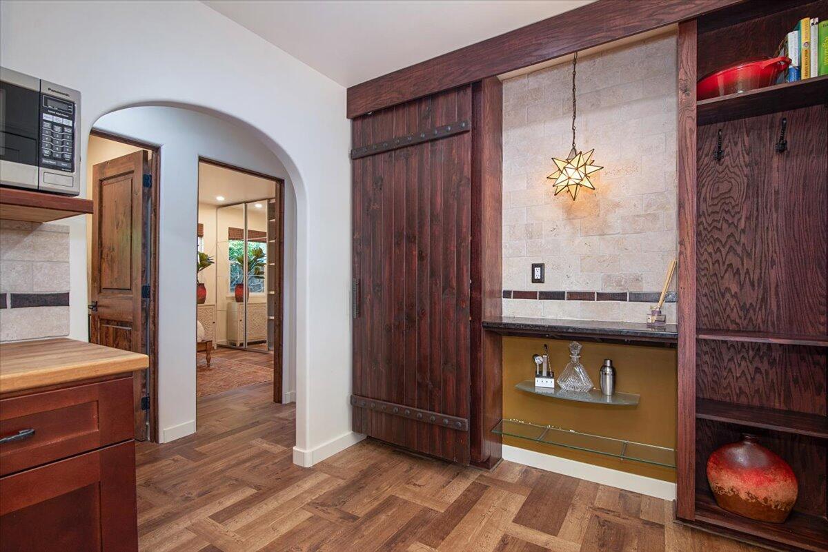 935 W Valerio Street, A & B