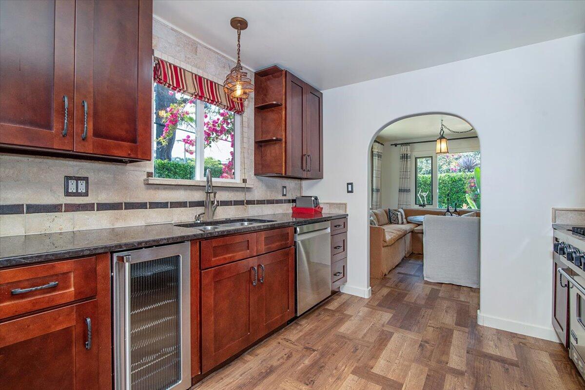 935 W Valerio Street, A & B