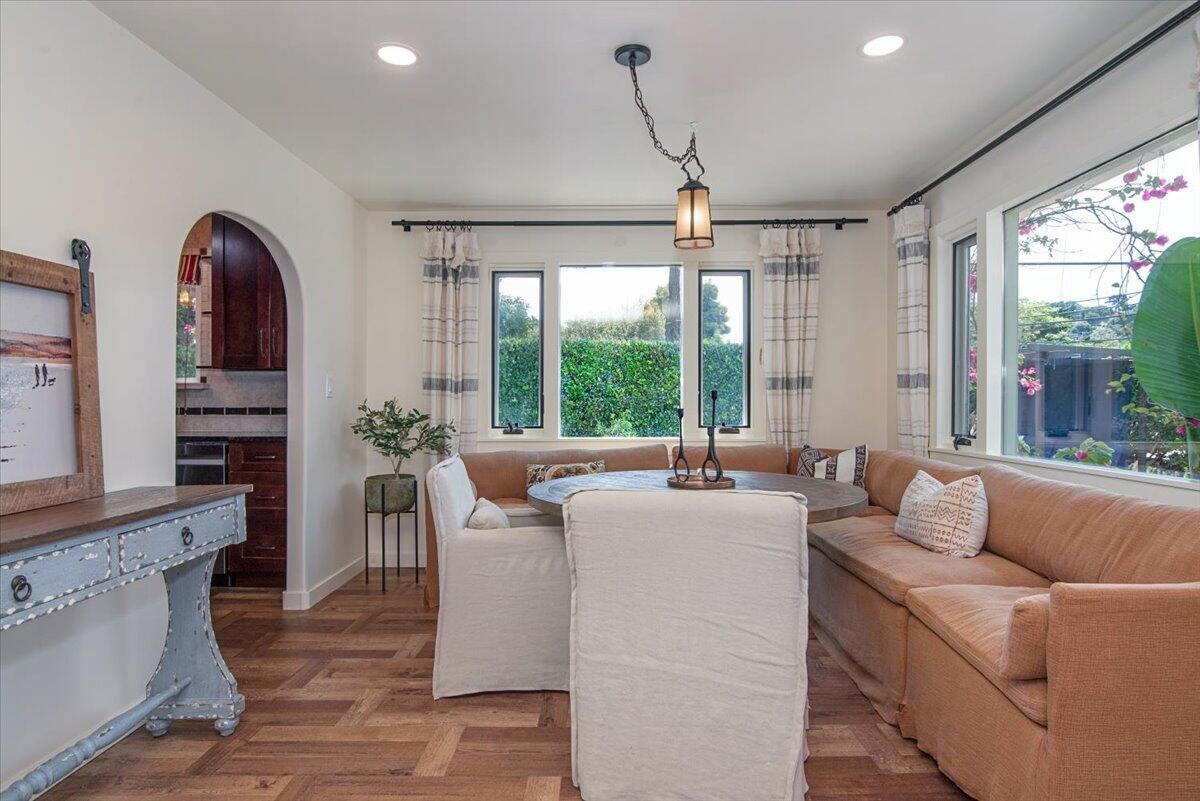 935 W Valerio Street, A & B
