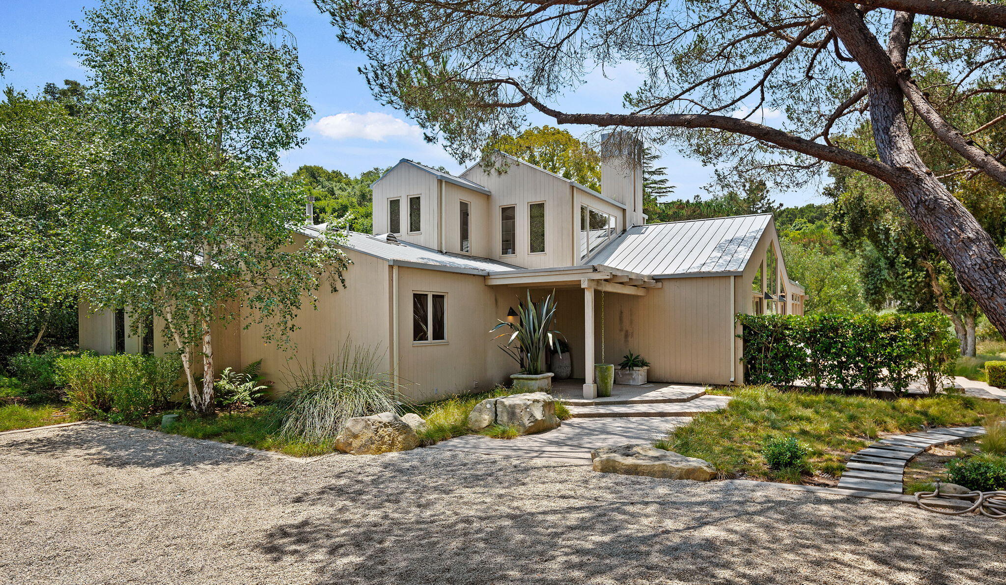926 Mission Ridge Road