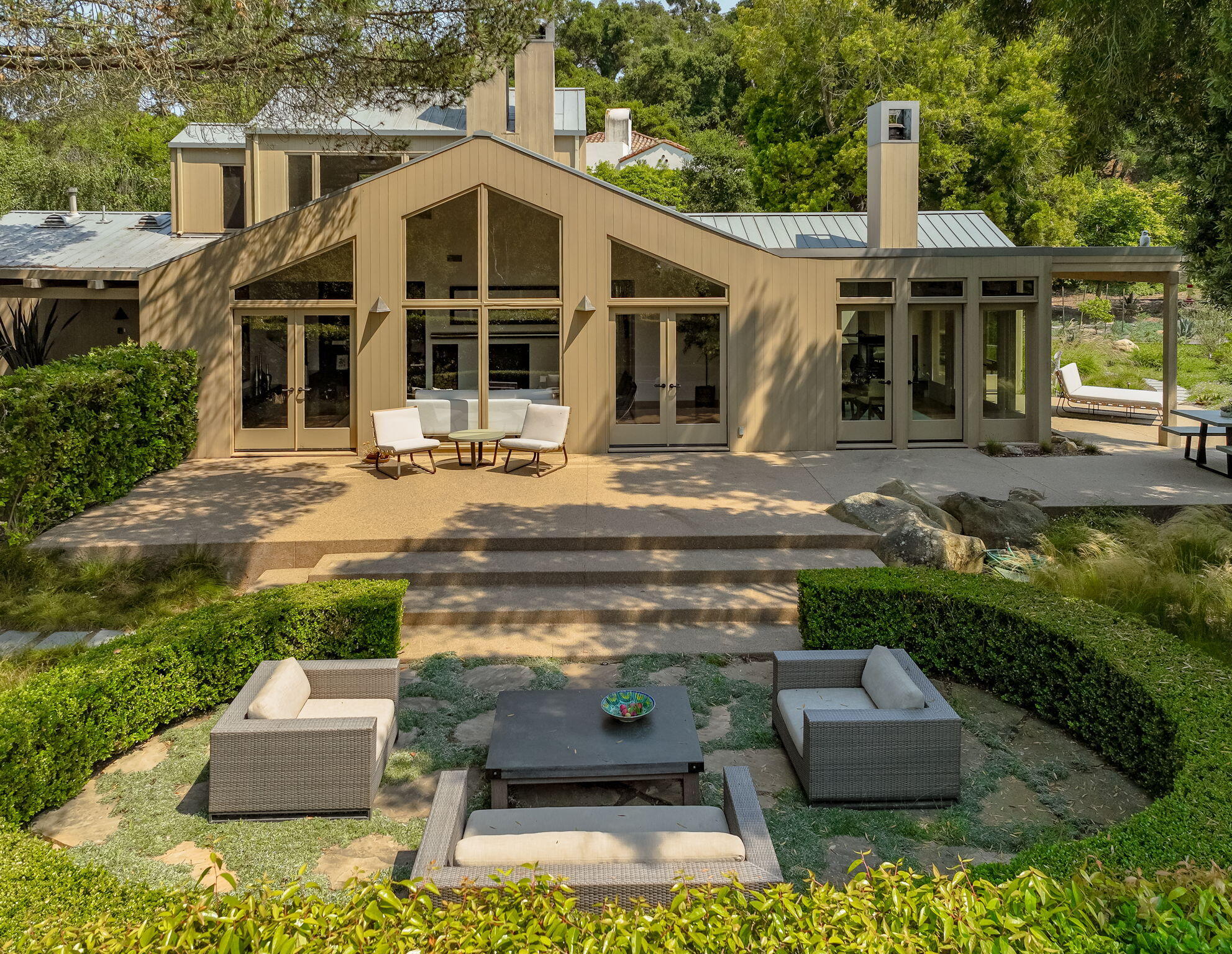926 Mission Ridge Road
