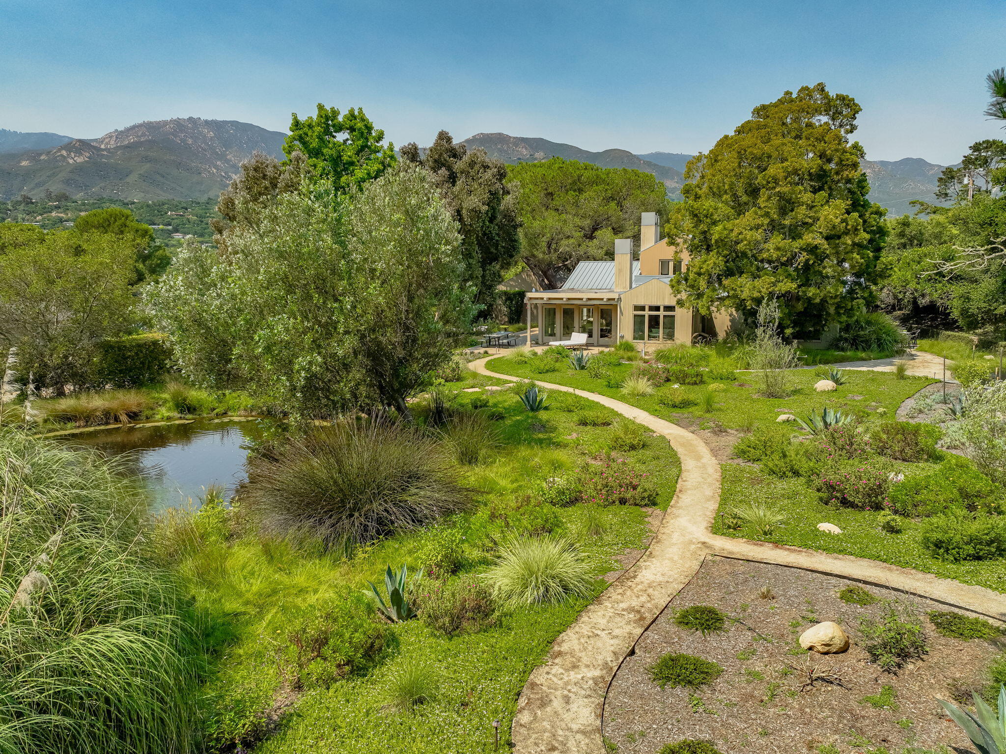926 Mission Ridge Road