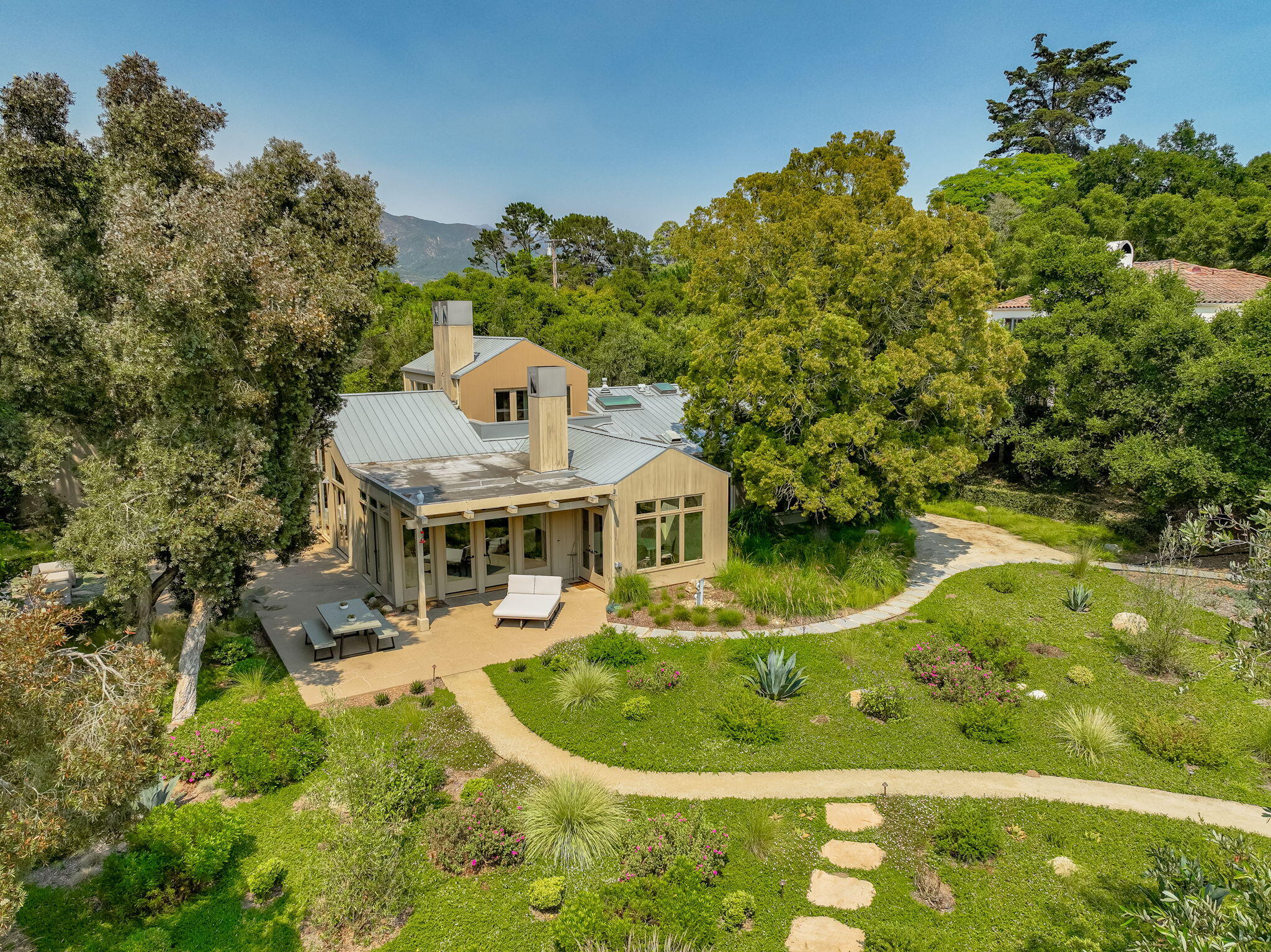 926 Mission Ridge Road