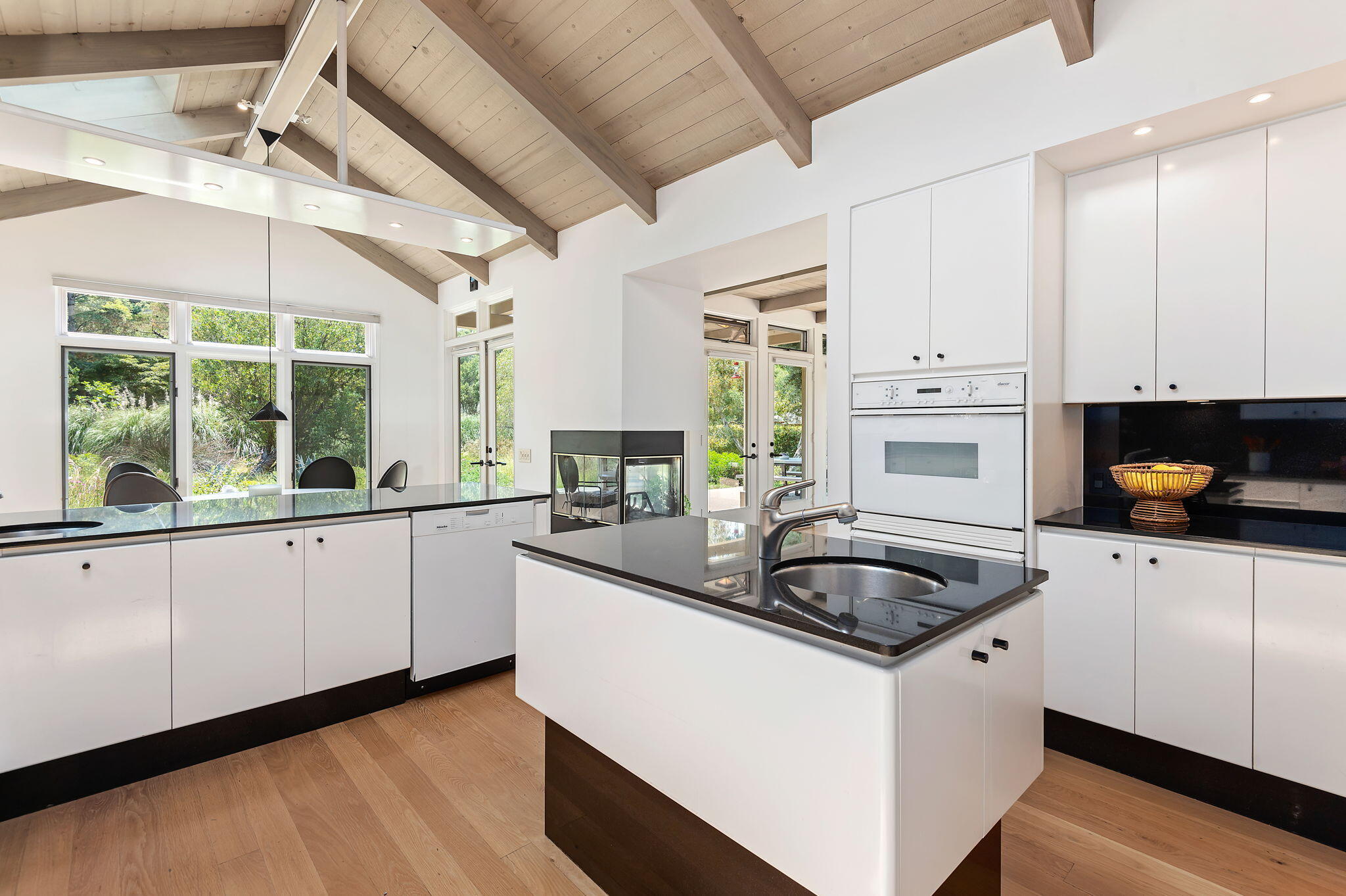 926 Mission Ridge Road