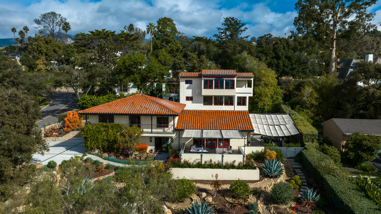 900 Moreno Road