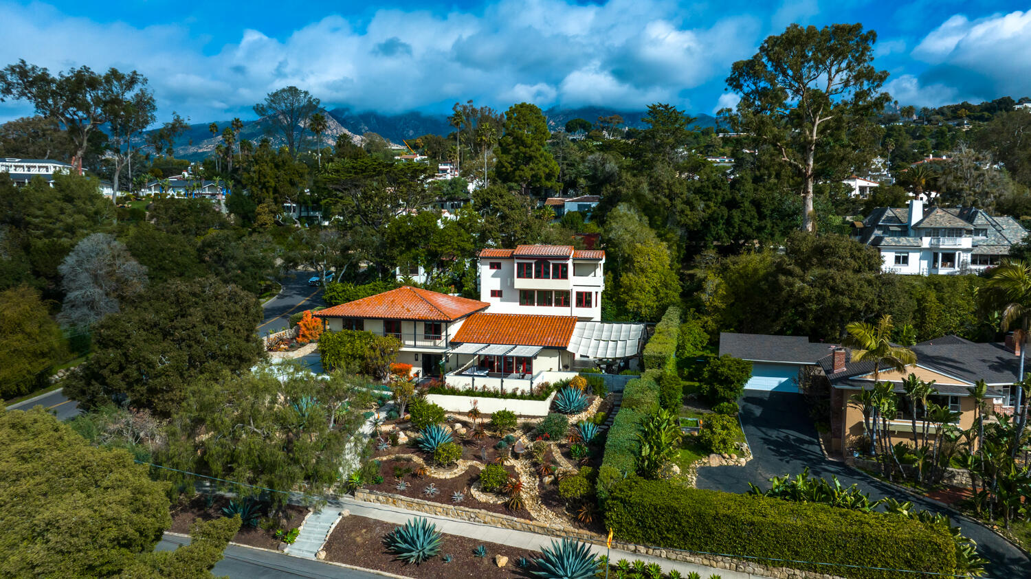 900 Moreno Road