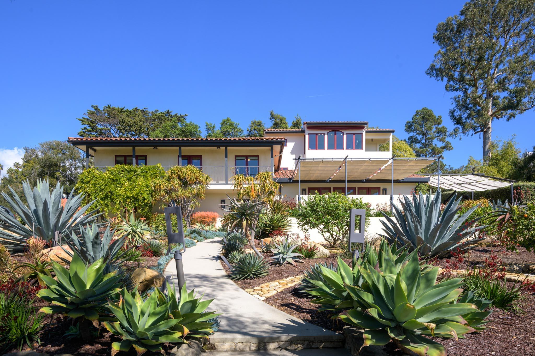 900 Moreno Road