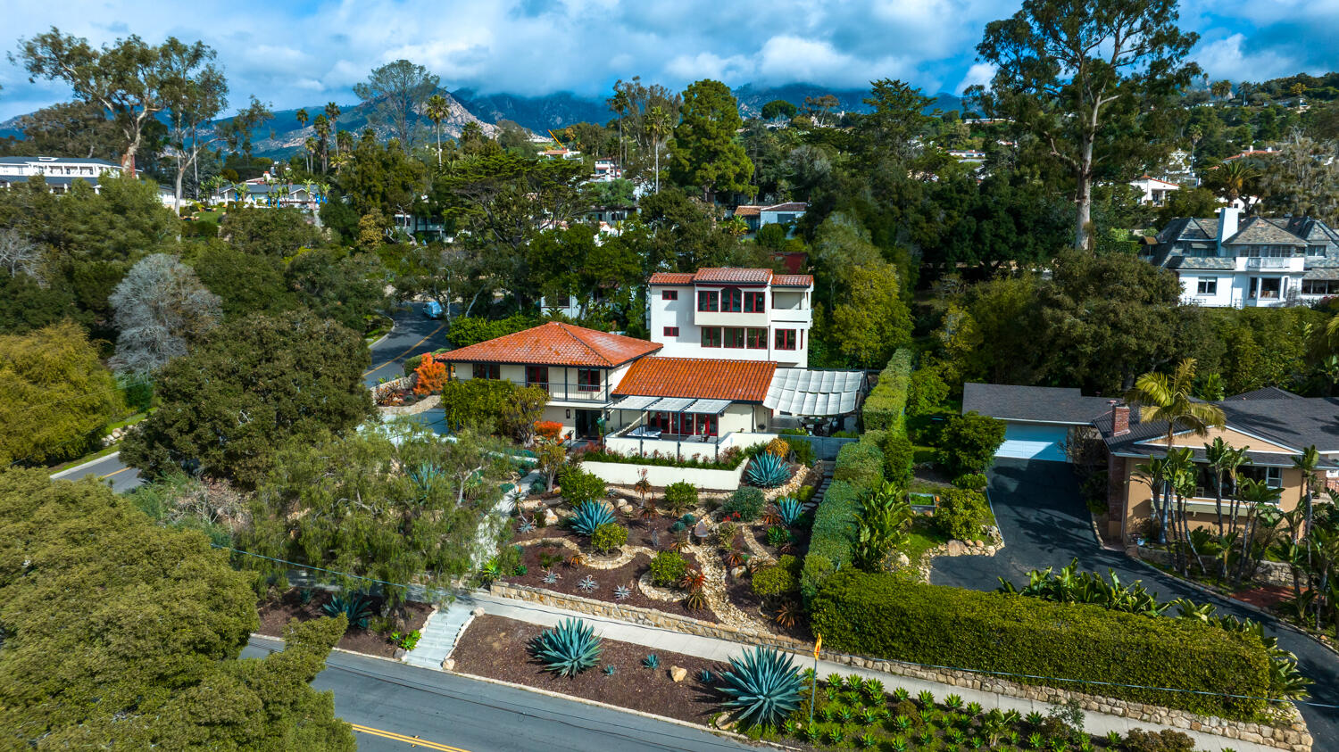 900 Moreno Road