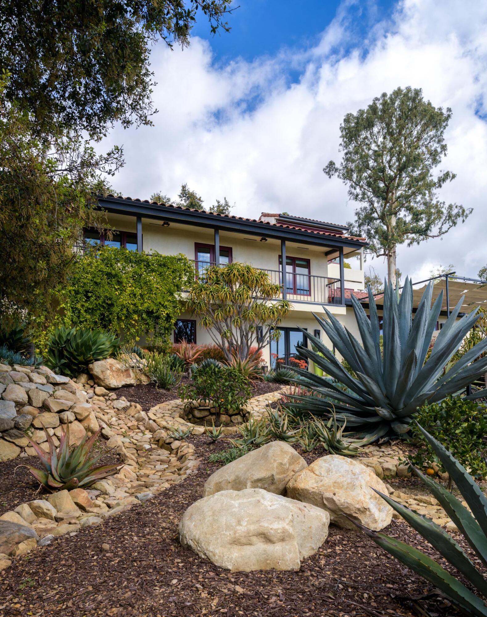 900 Moreno Road