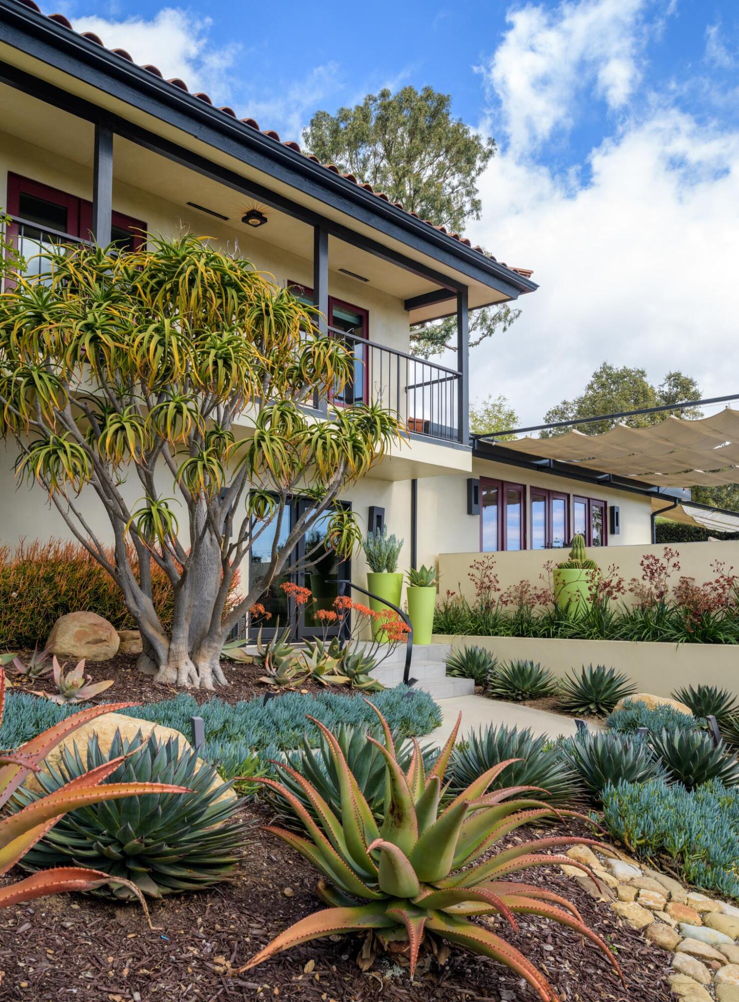 900 Moreno Road