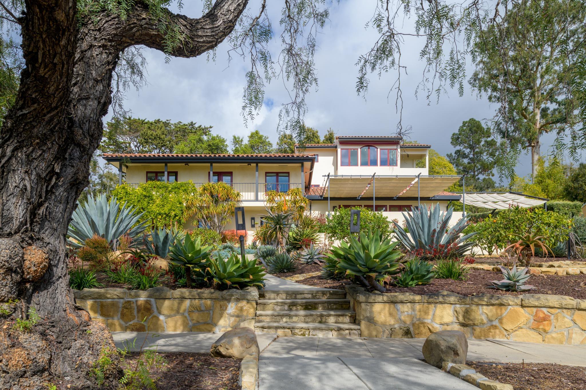 900 Moreno Road