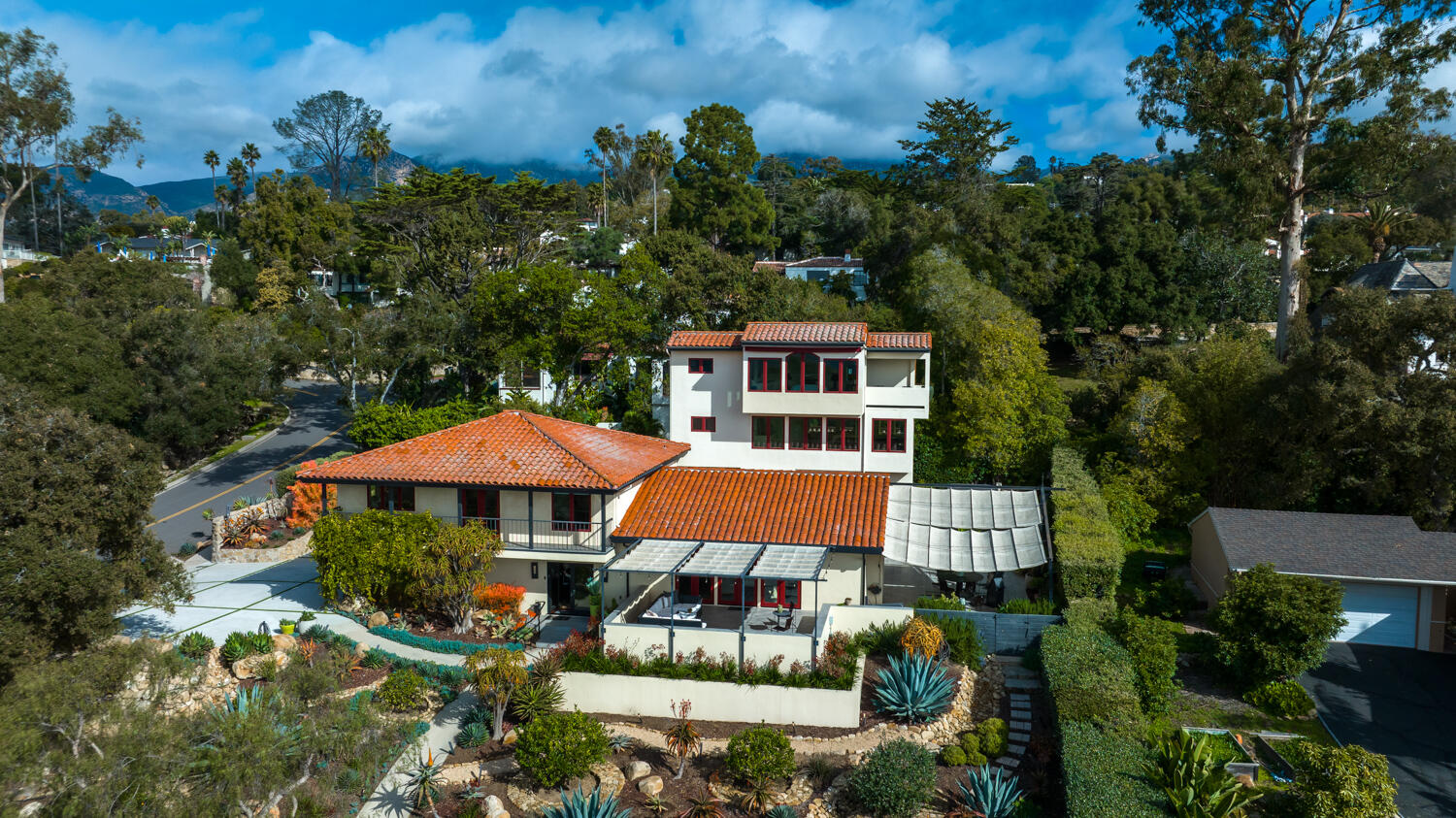 900 Moreno Road