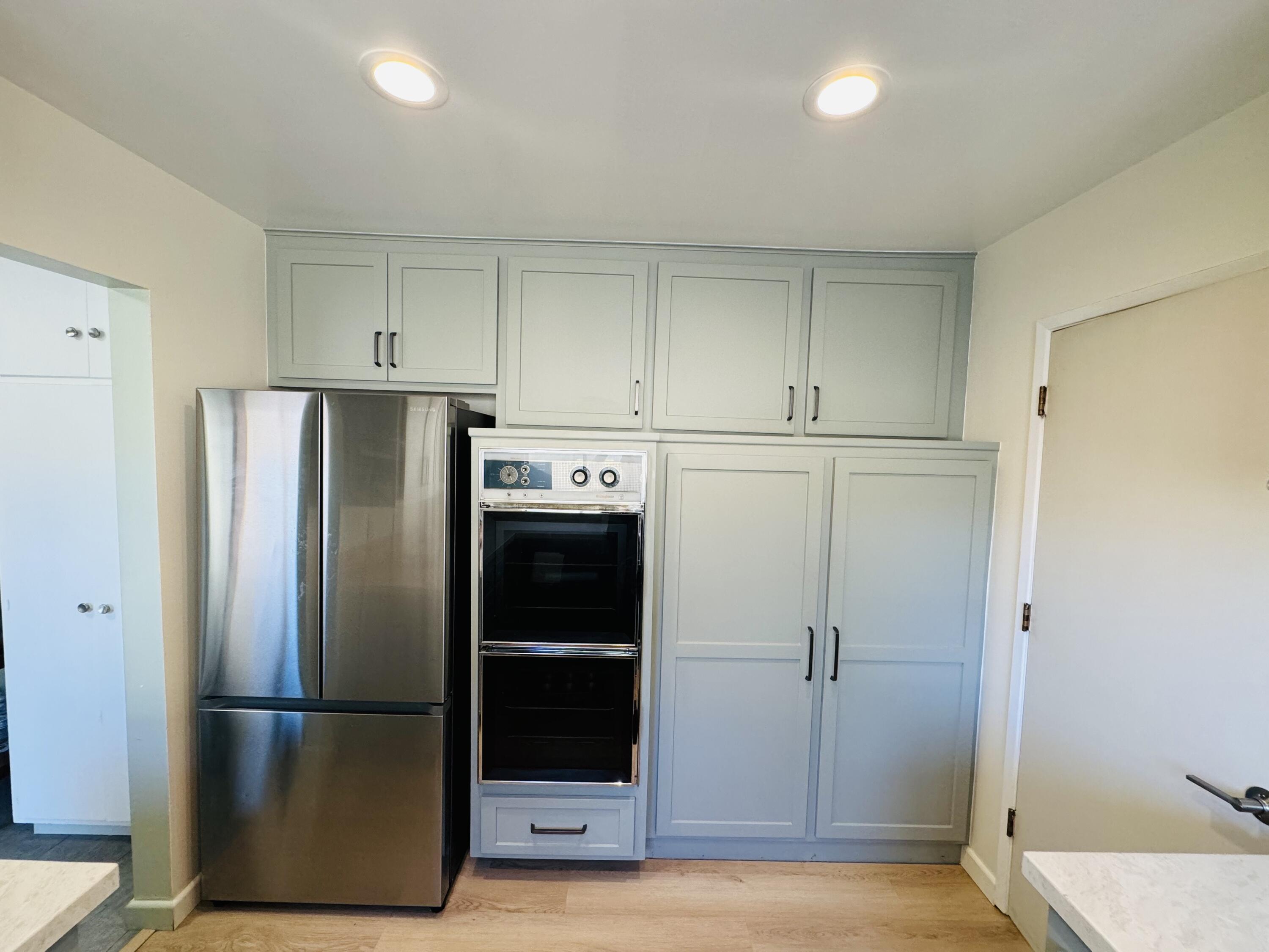 4126 Foothill Road