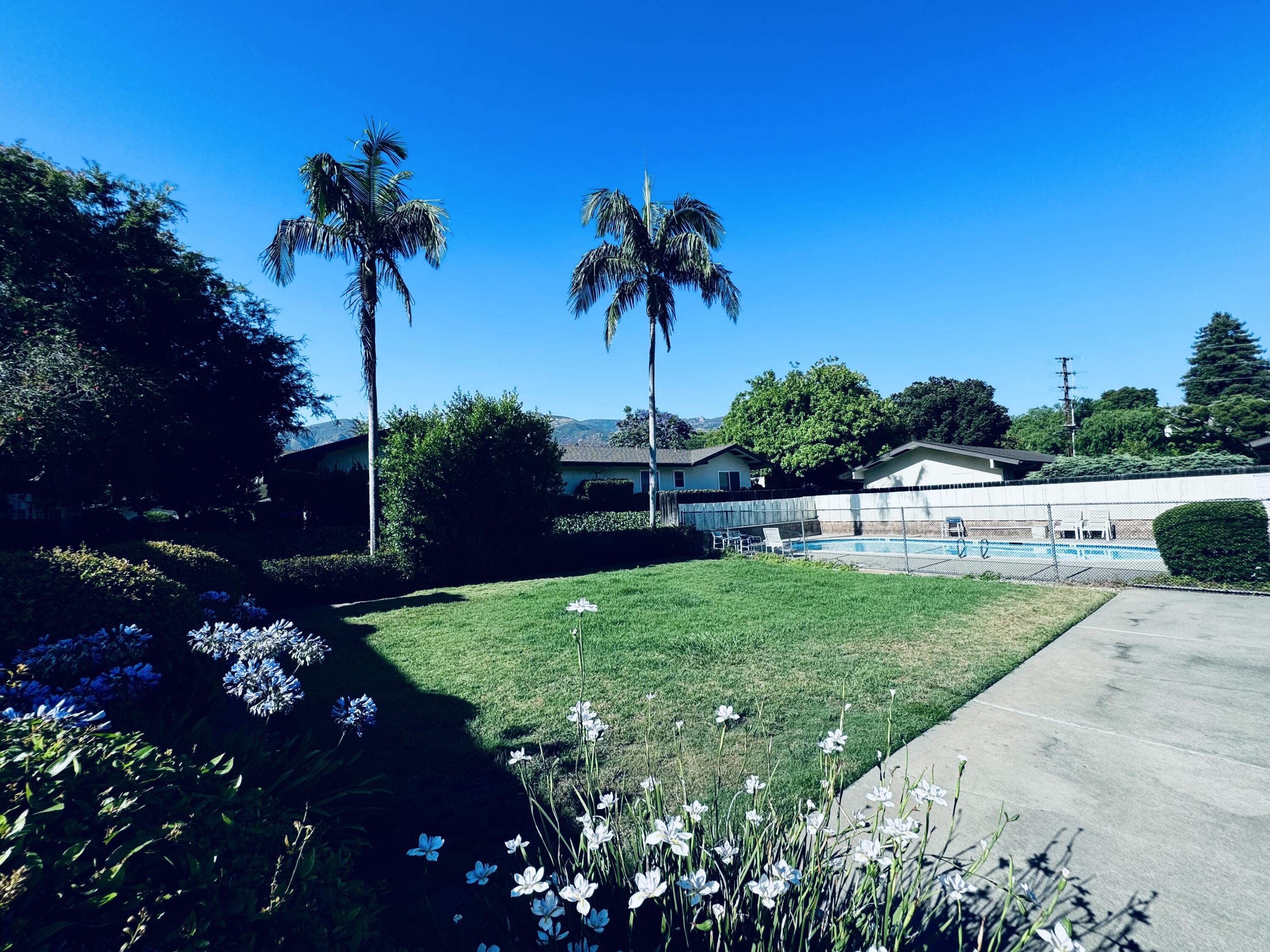 4126 Foothill Road