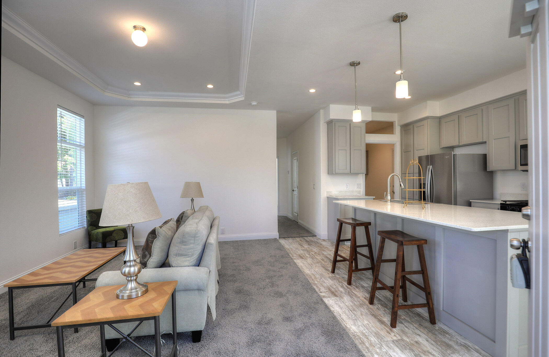 4025 State, 61