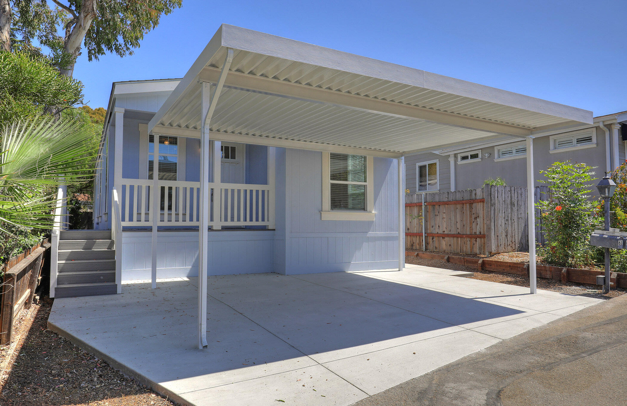 4025 State, 61