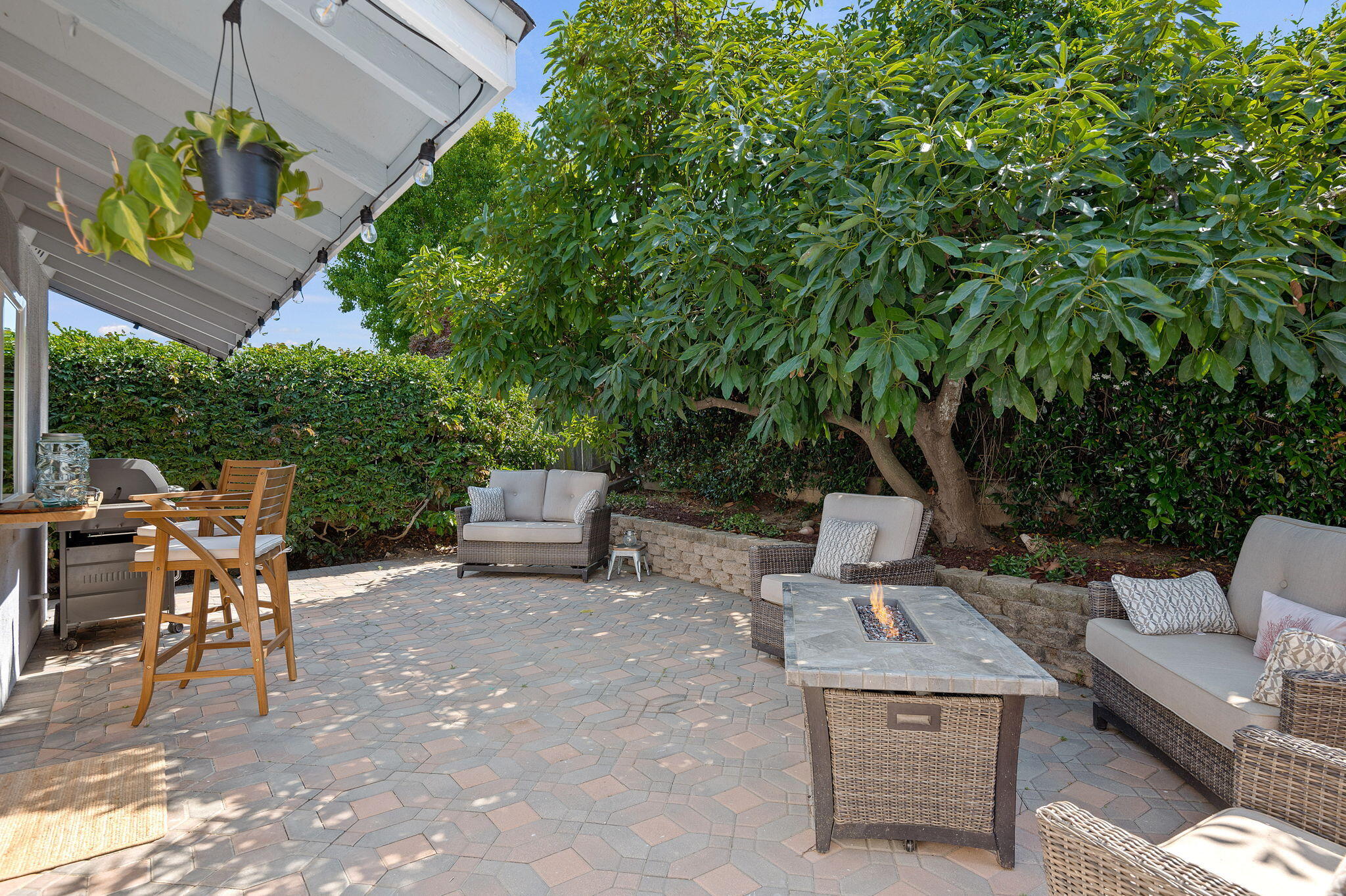 283 Savona Avenue