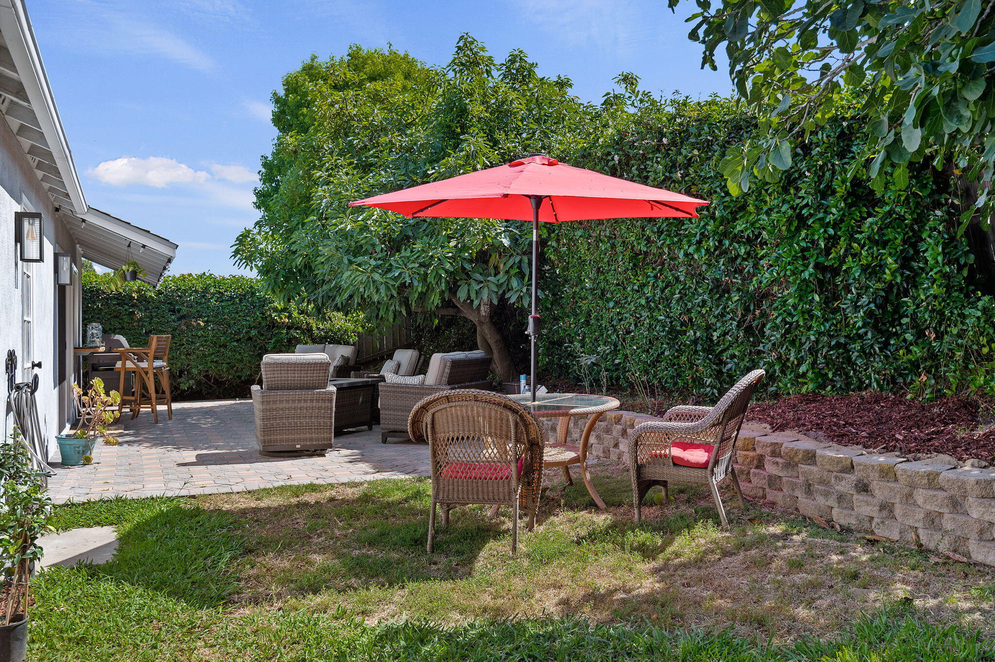 283 Savona Avenue