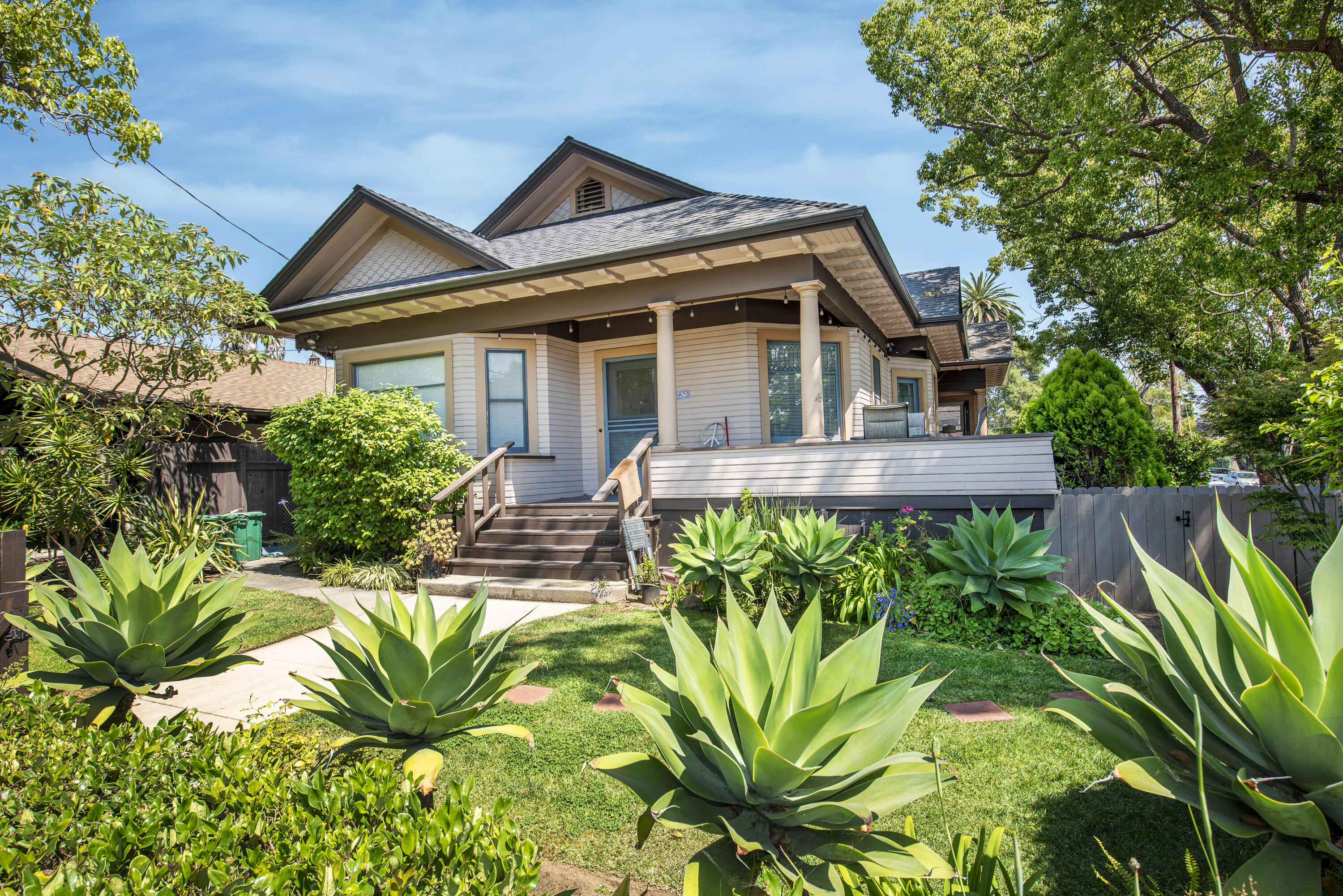 235 W Sola Street