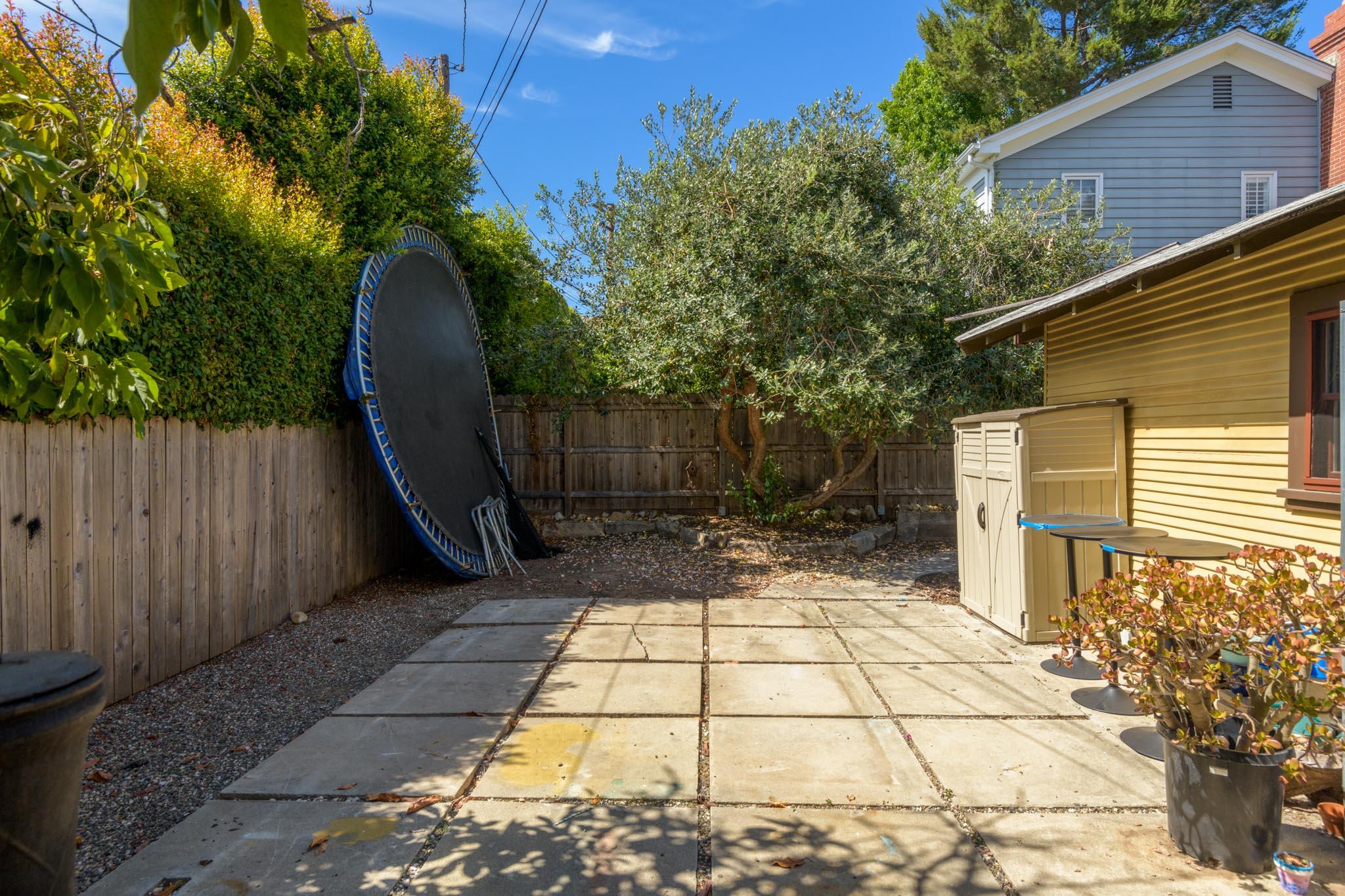 3204 Calle Pinon