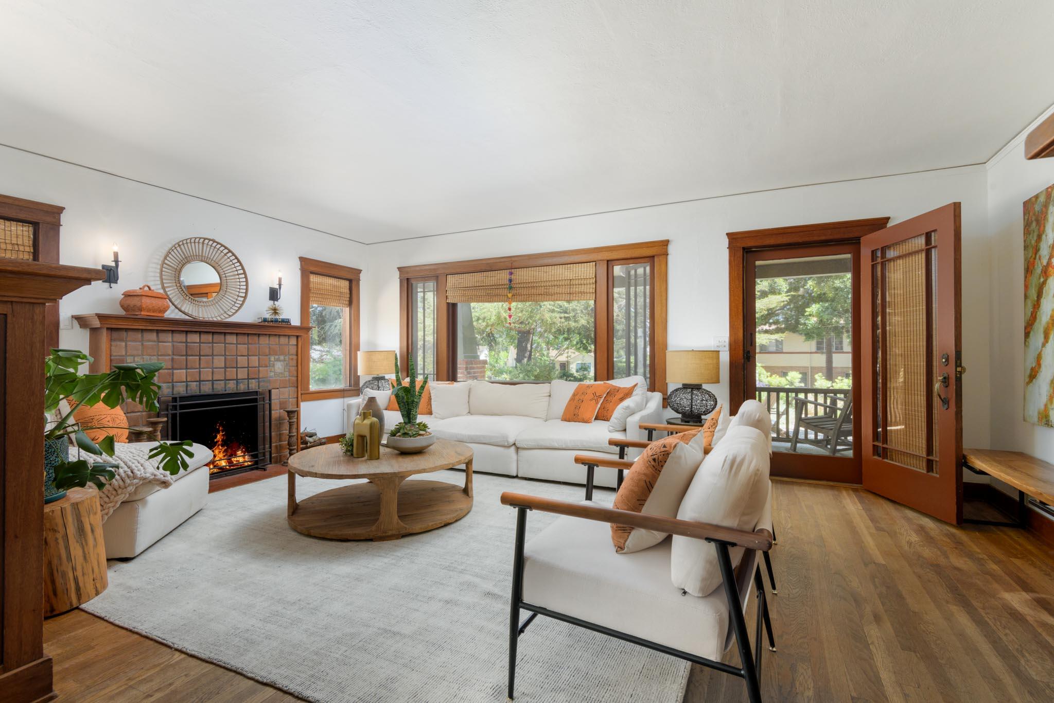 3204 Calle Pinon