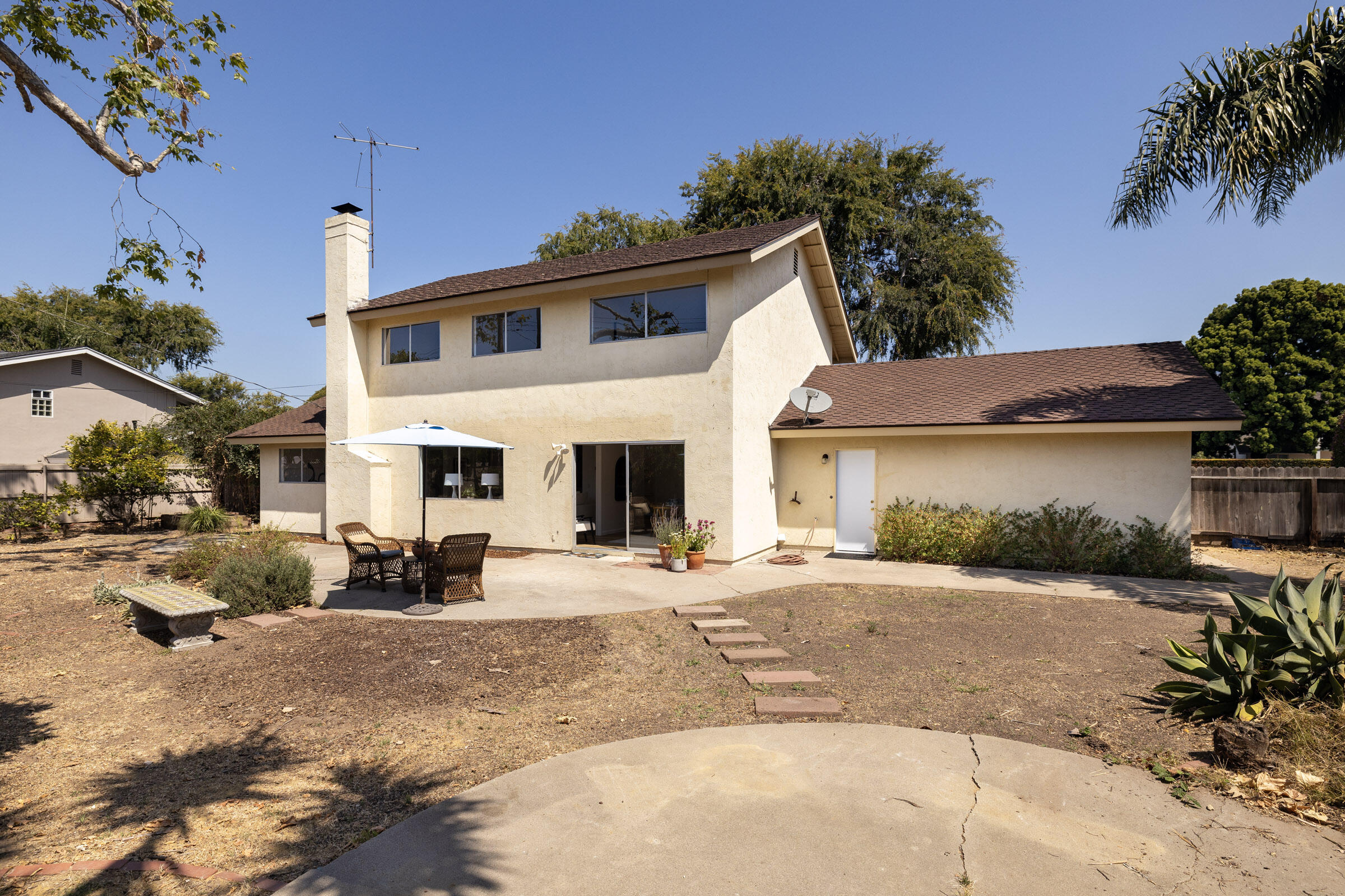 5523 Cathedral Oaks Road