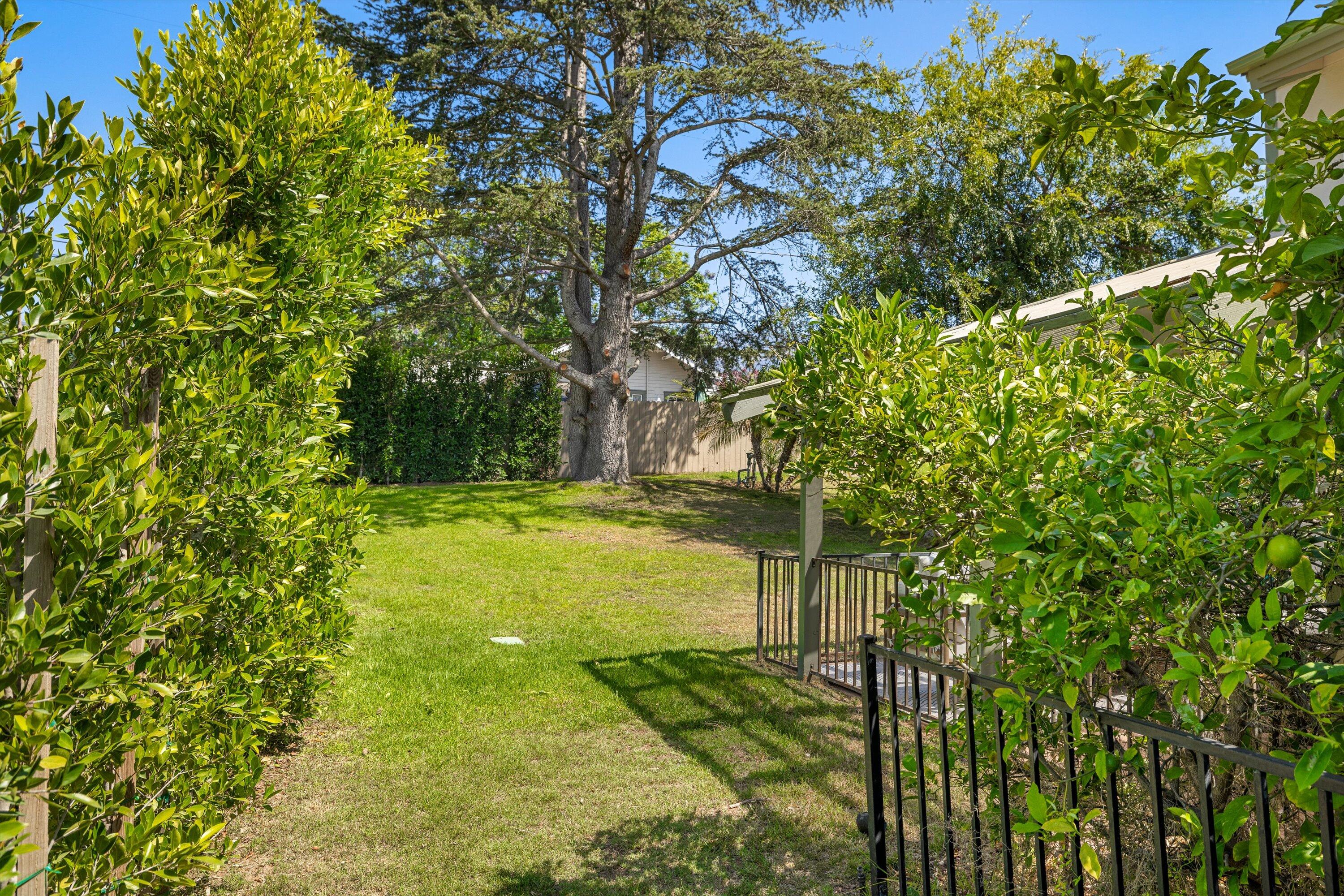 280 N La Cumbre Road