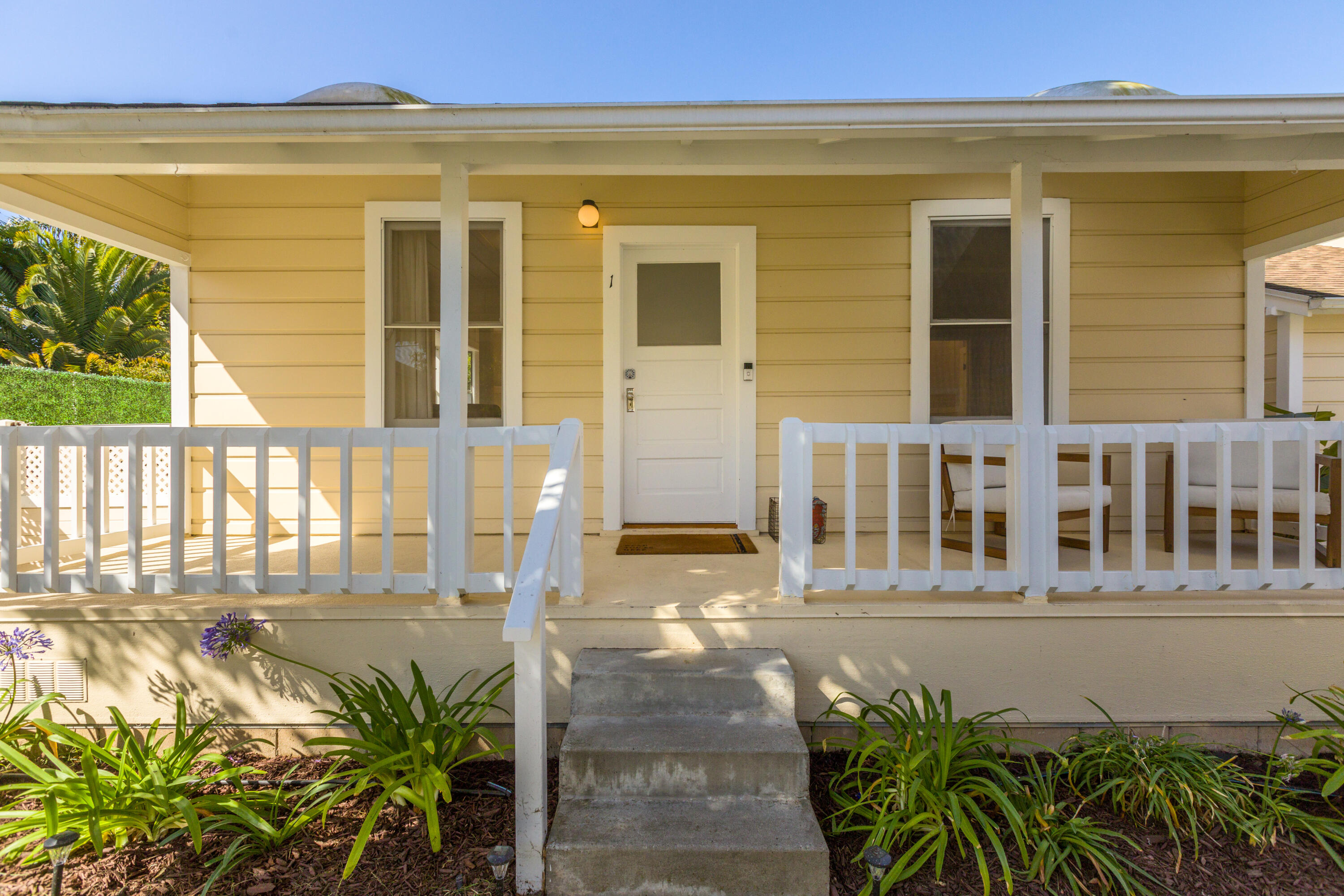 4831 8th Street, 1