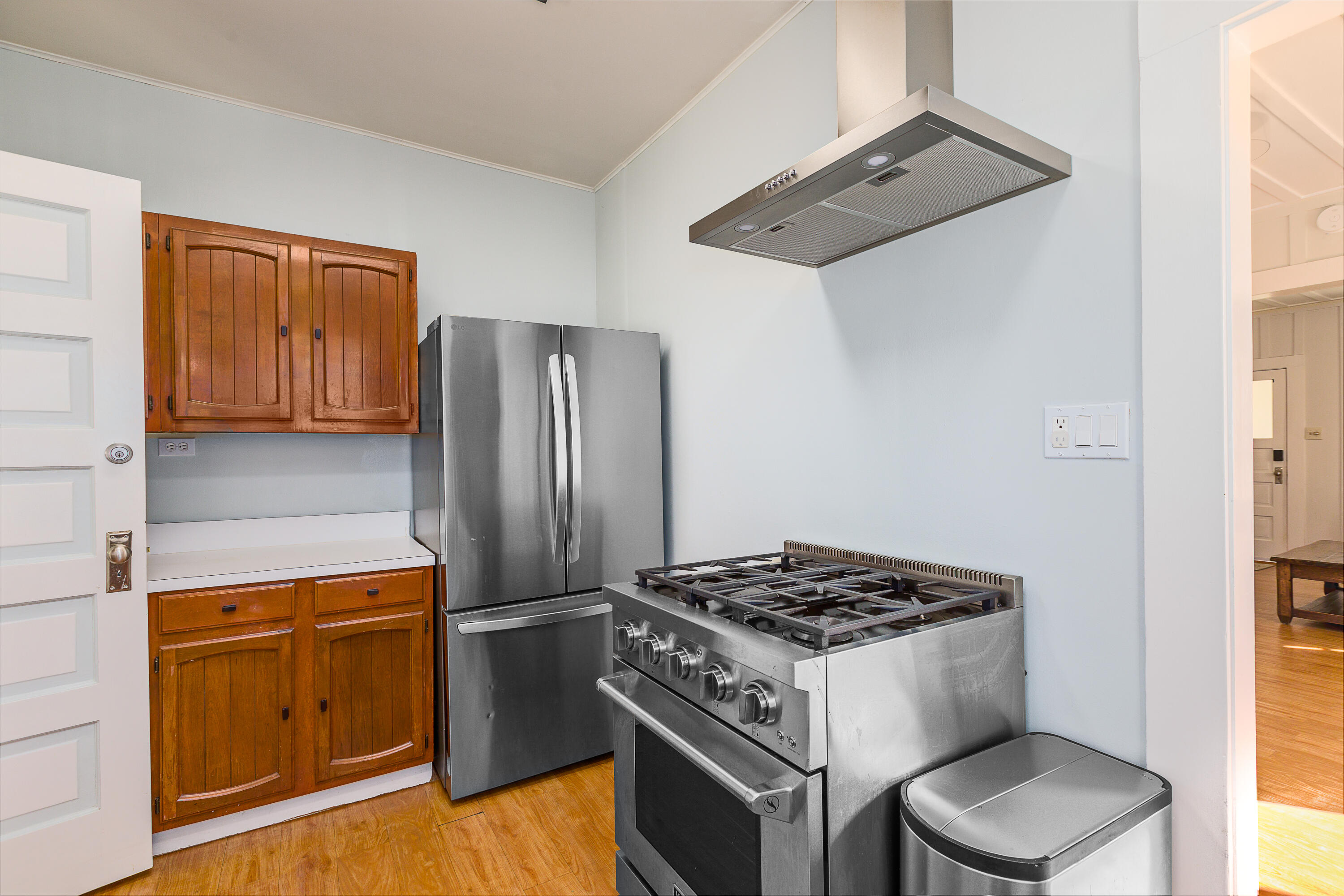 4831 8th Street, 1