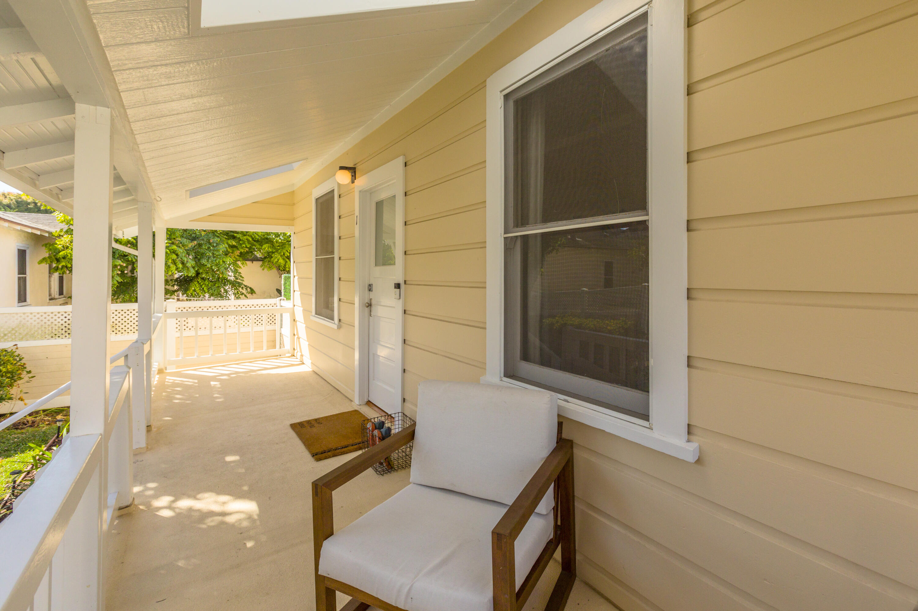 4831 8th Street, 1