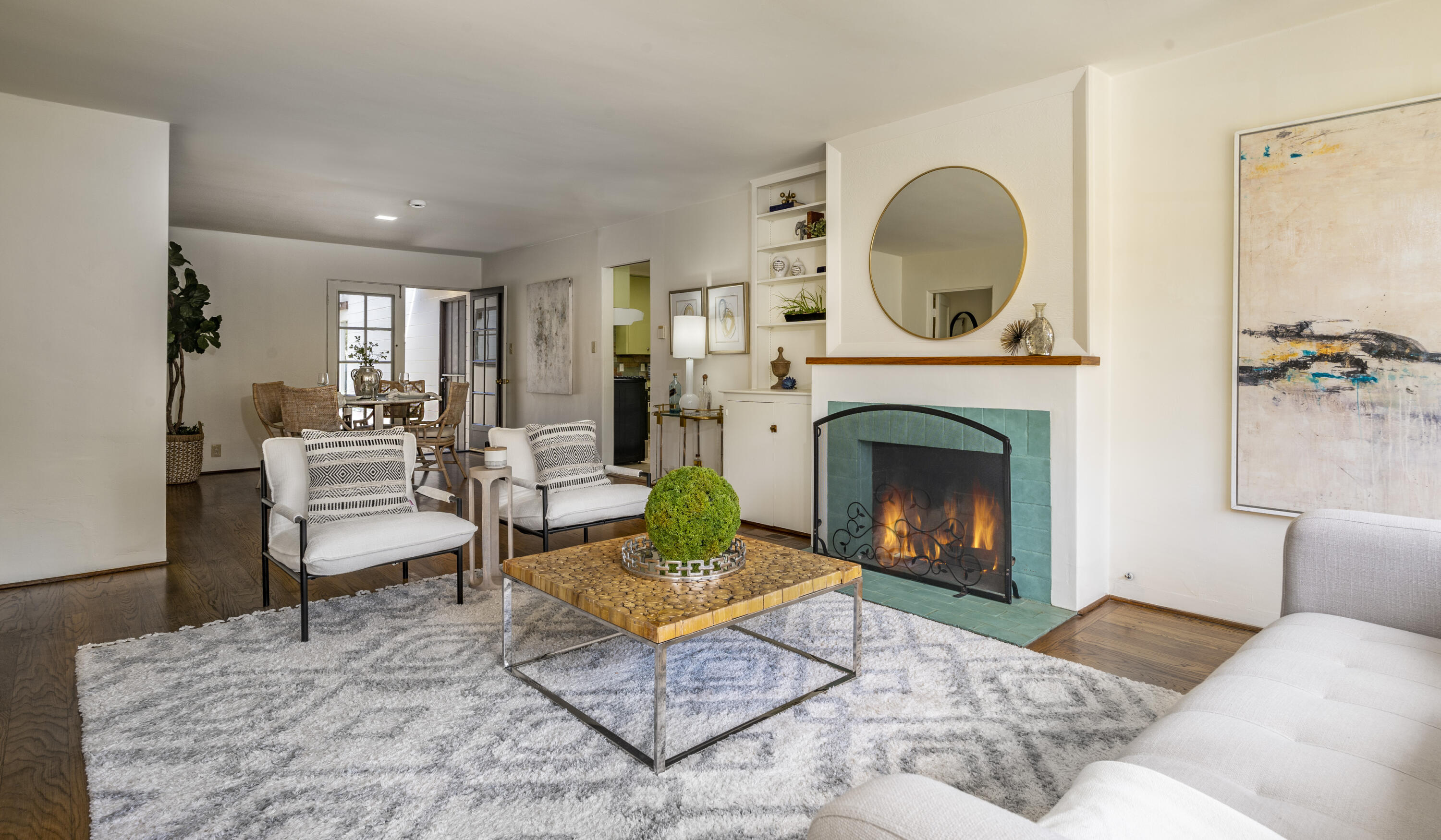 1221 Diana Road