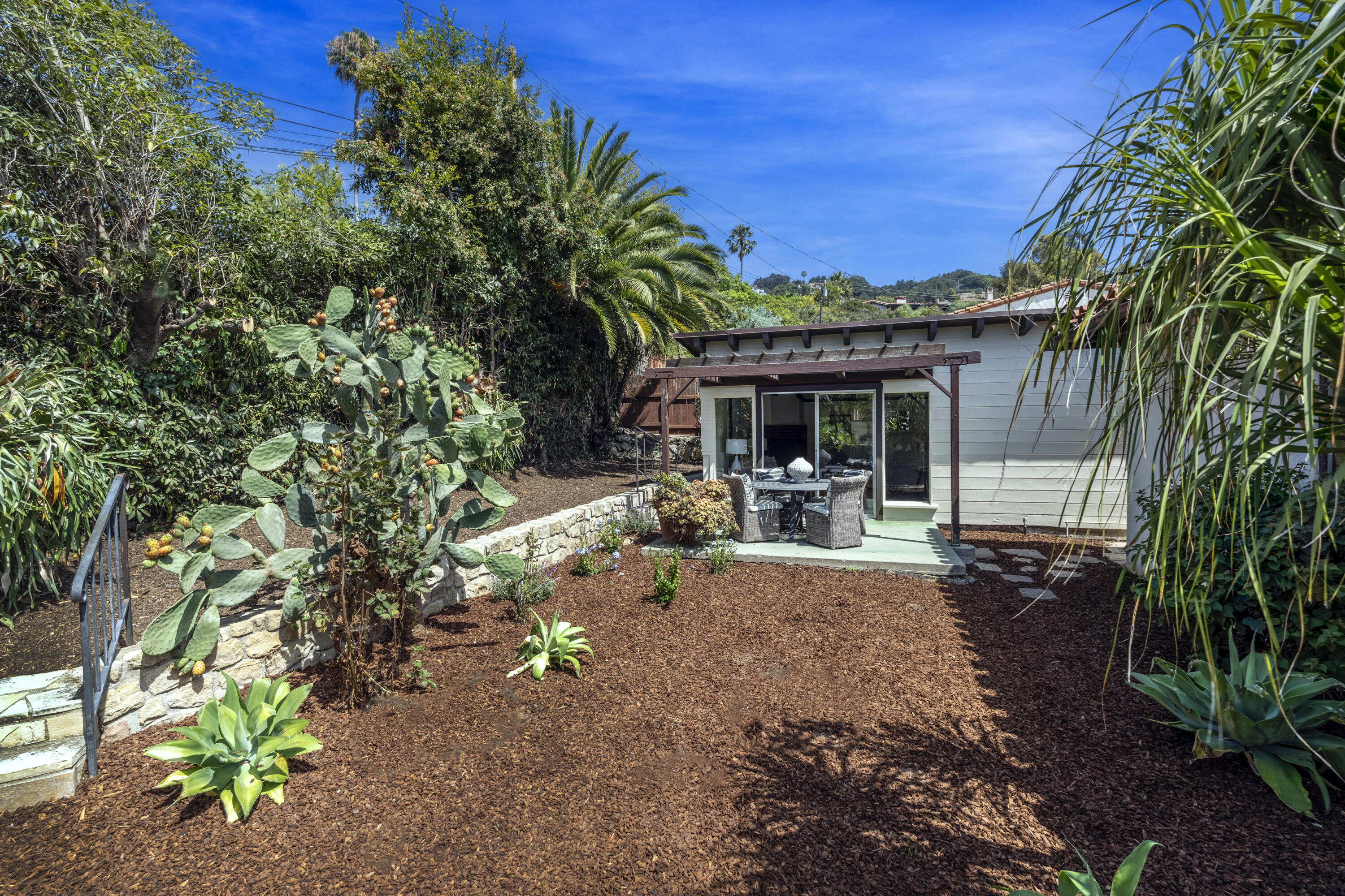 1221 Diana Road