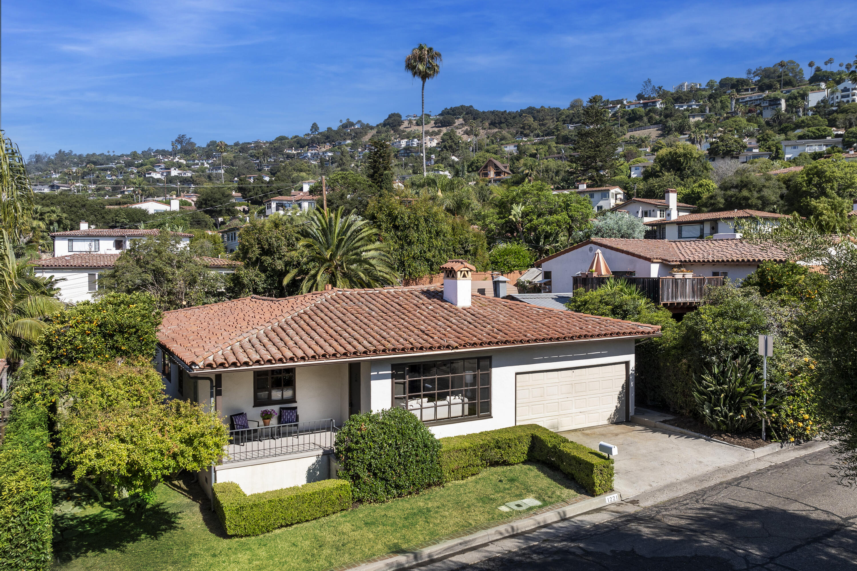 1221 Diana Road