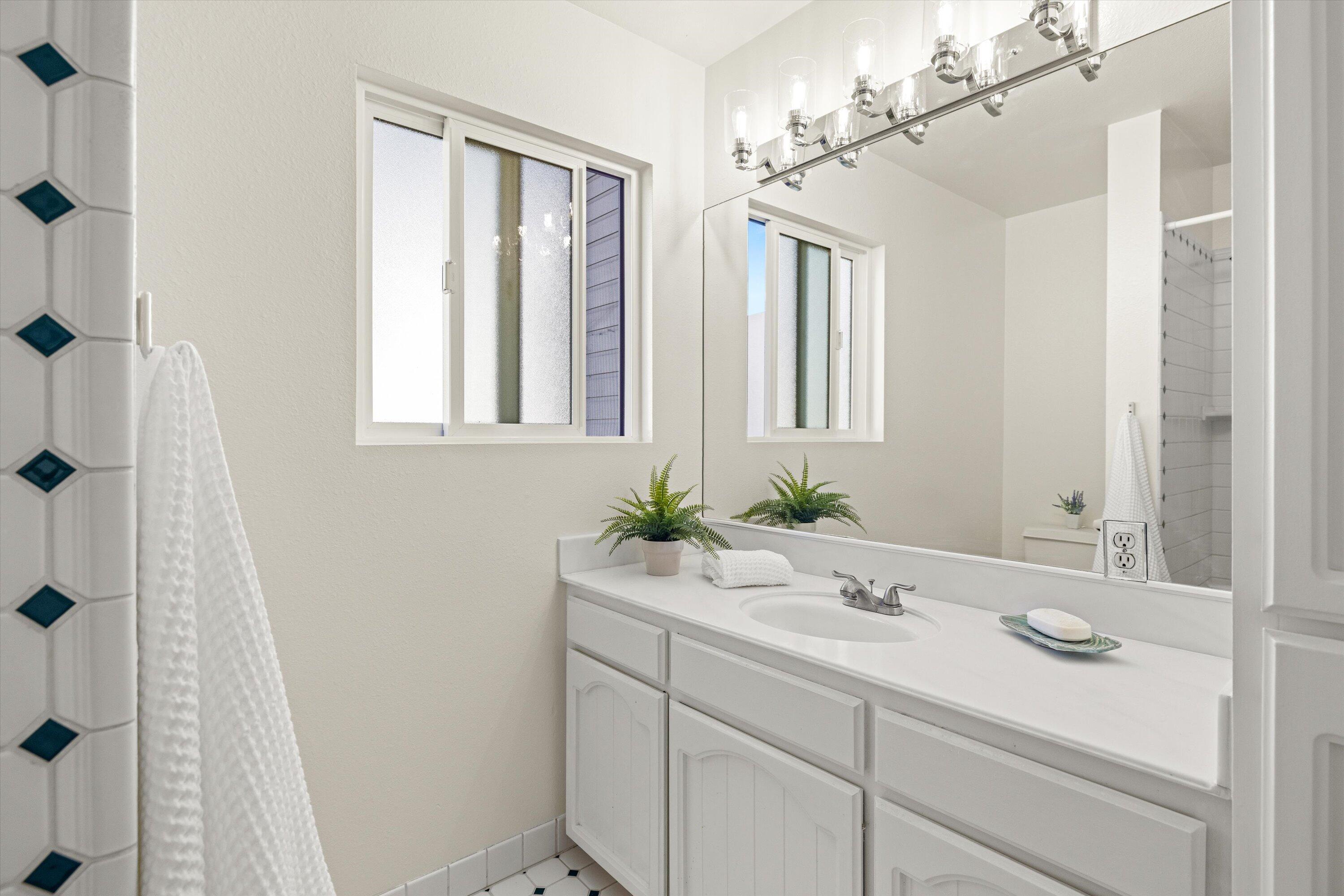 25 Ocean View Avenue, A2