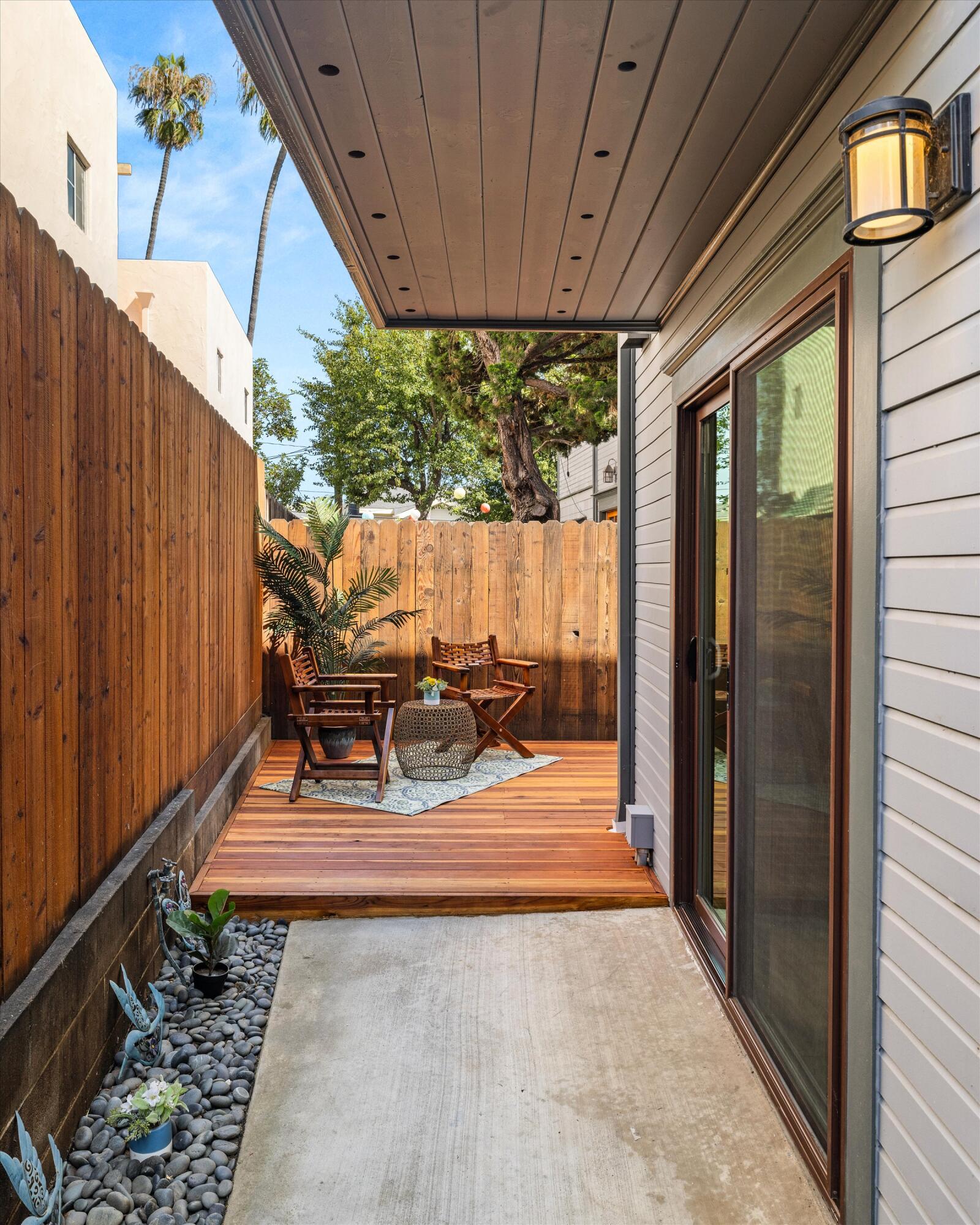 25 Ocean View Avenue, A2