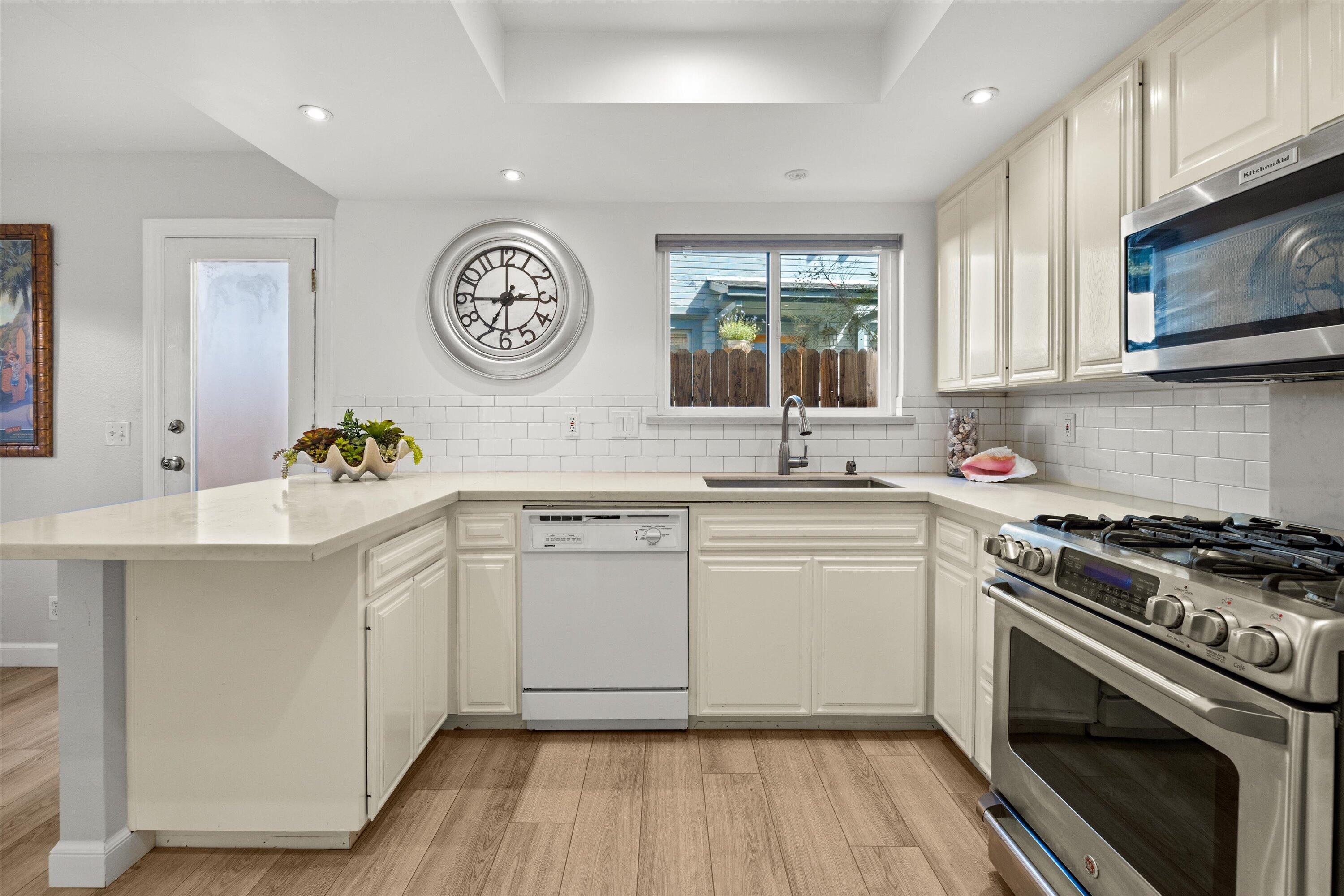 25 Ocean View Avenue, A2