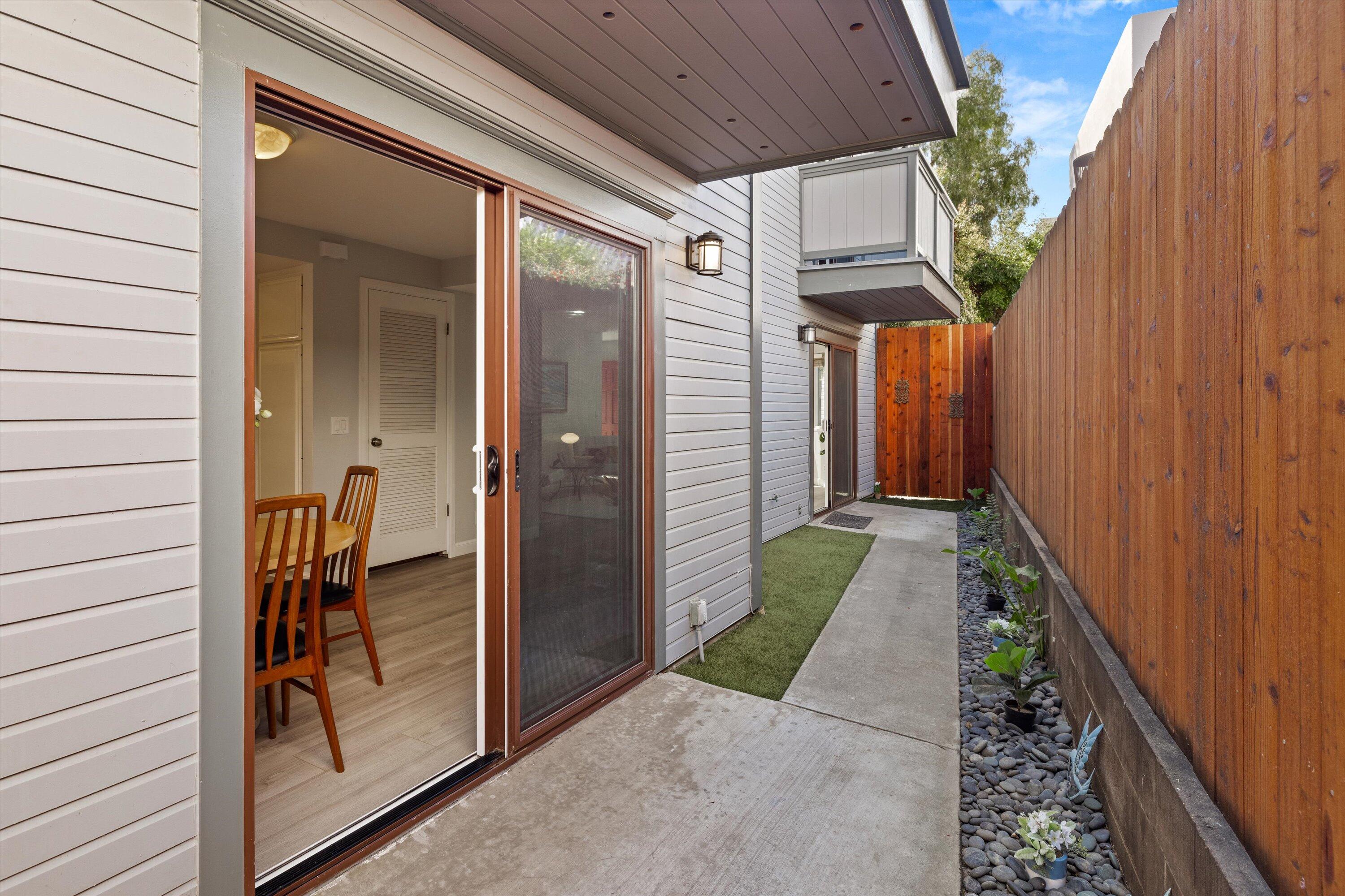 25 Ocean View Avenue, A2