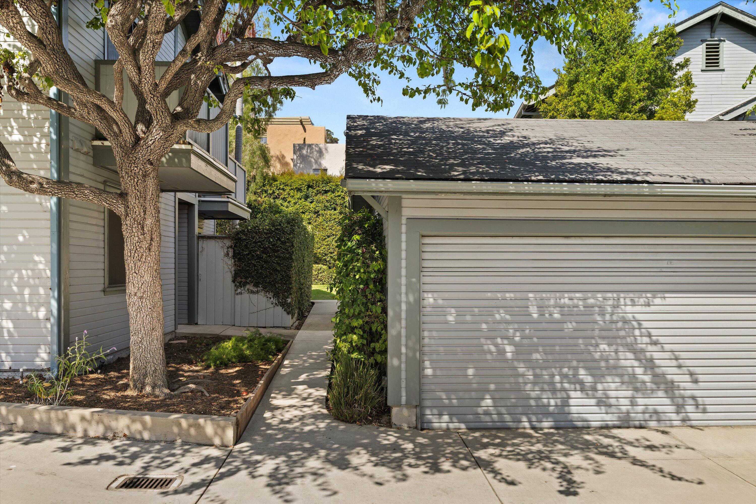 25 Ocean View Avenue, A2