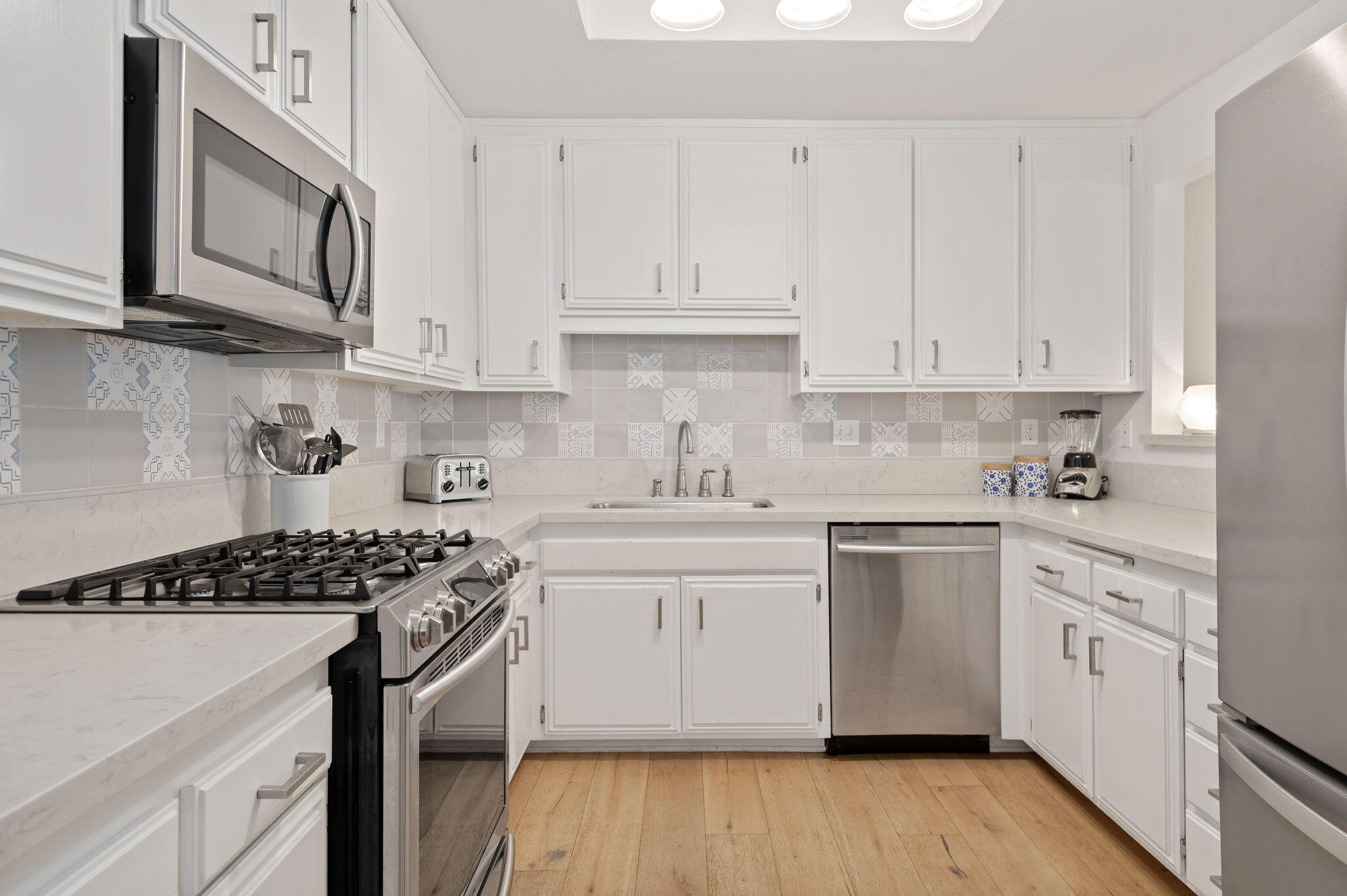 4525 Carpinteria Avenue Unit: A