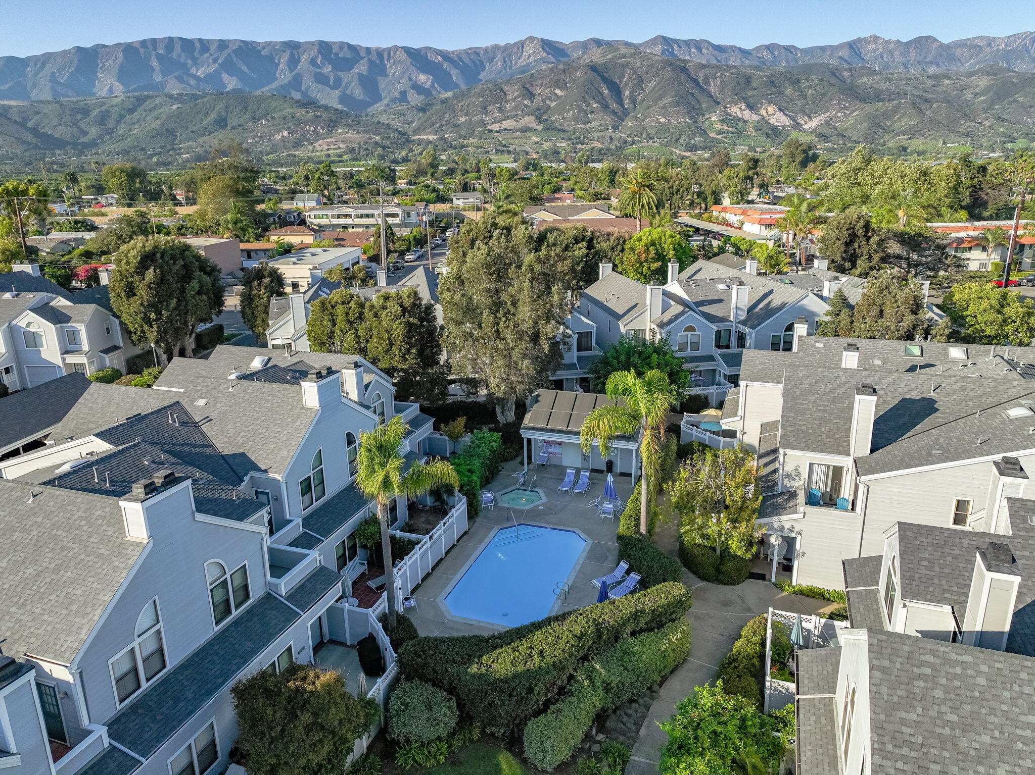 4525 Carpinteria Avenue Unit: A