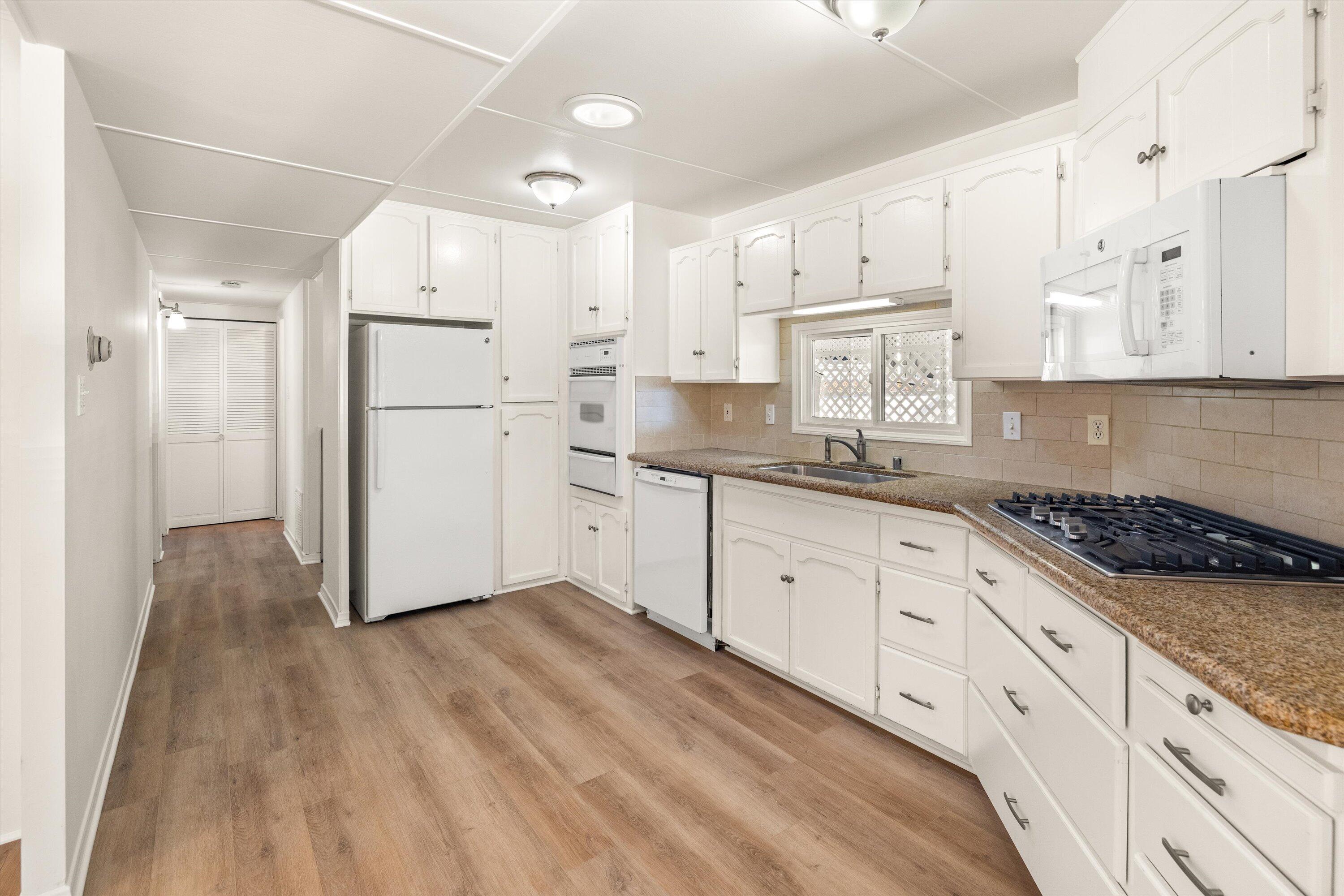 333 Old Mill Road, 332