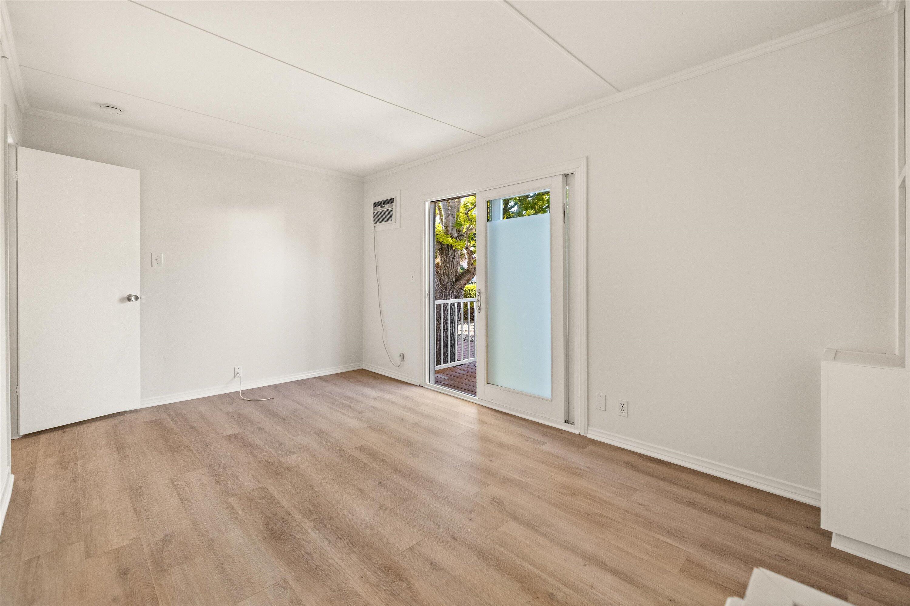 333 Old Mill Road, 332