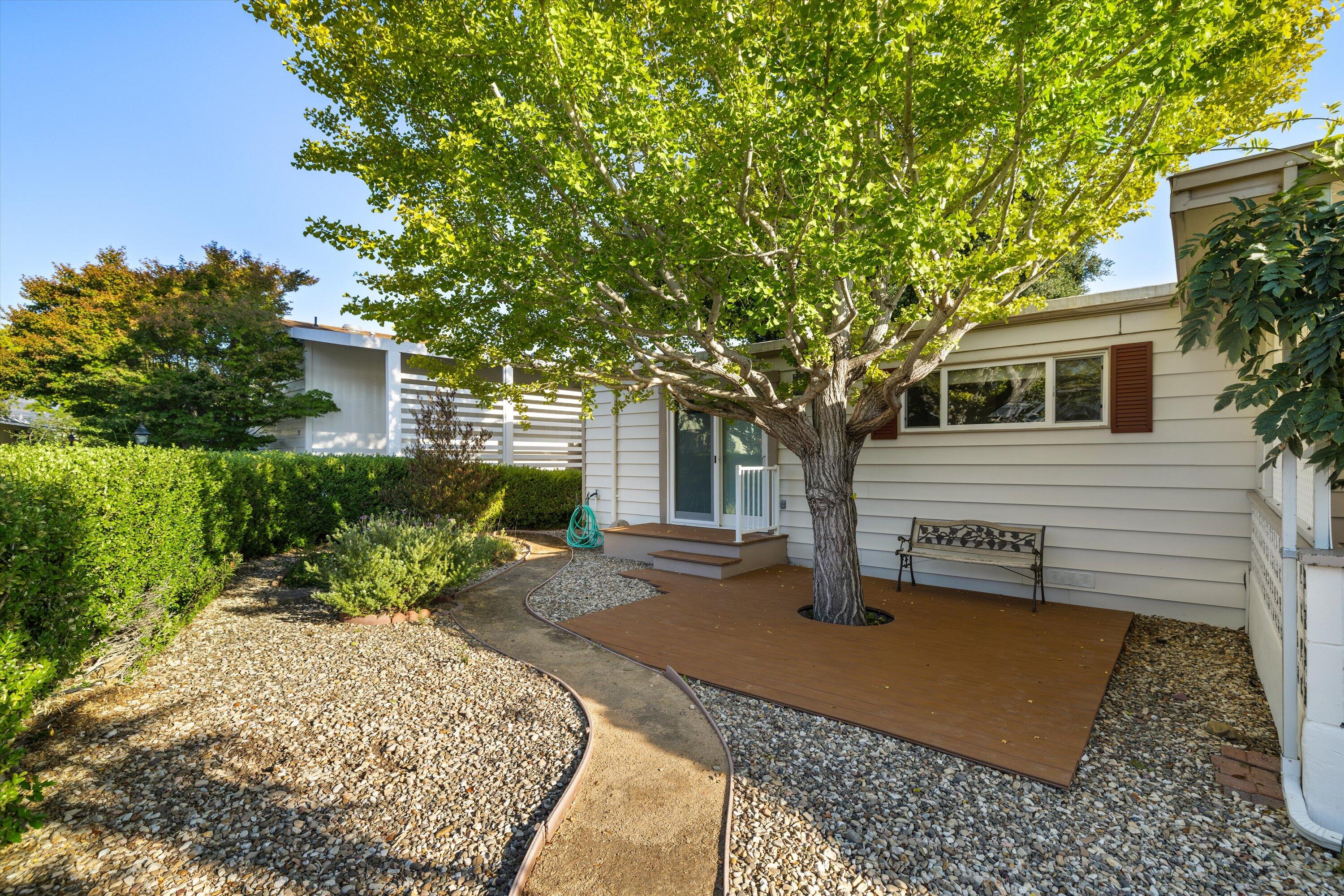 333 Old Mill Road, 332