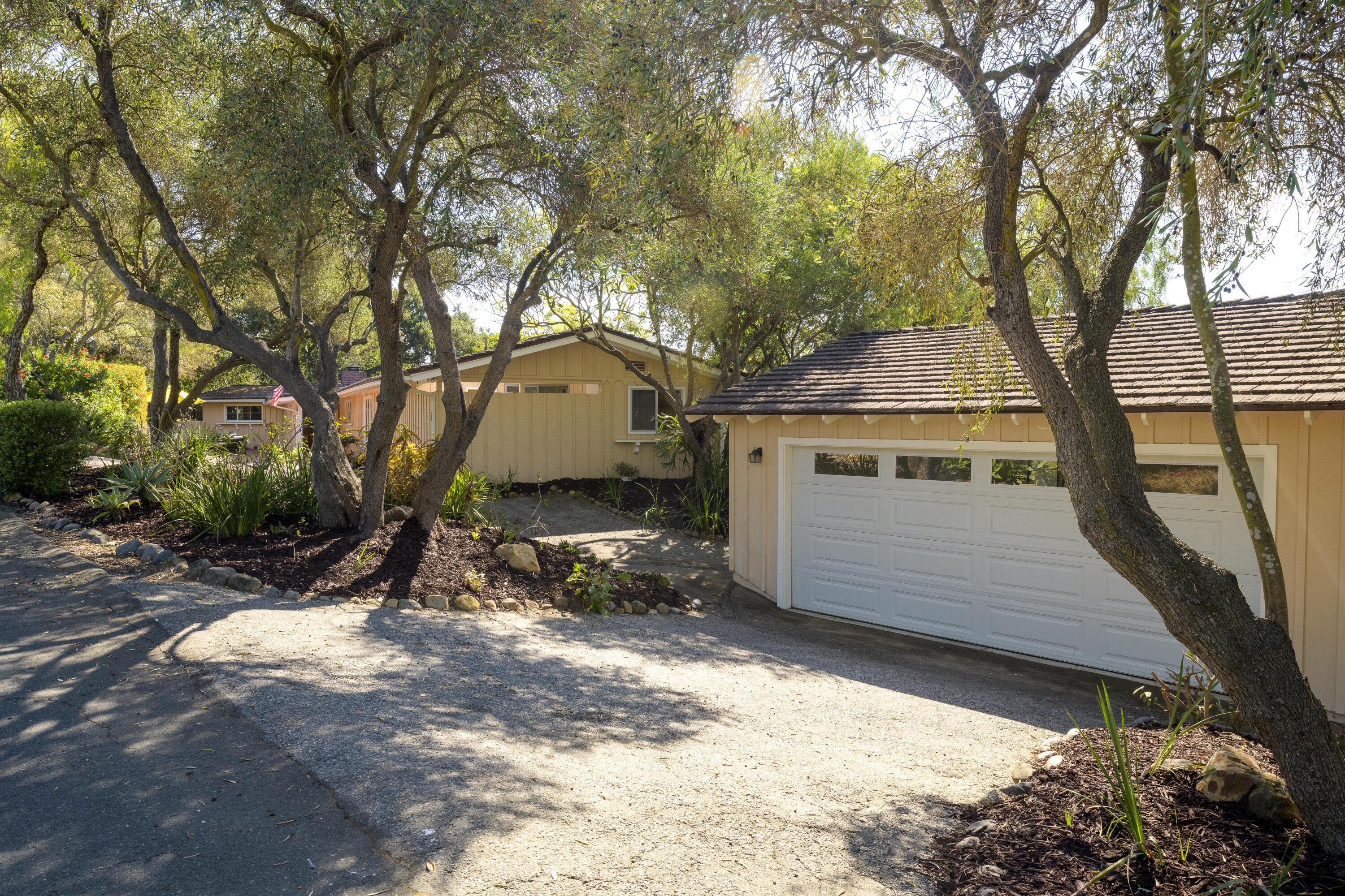22 Canyon Acres Drive