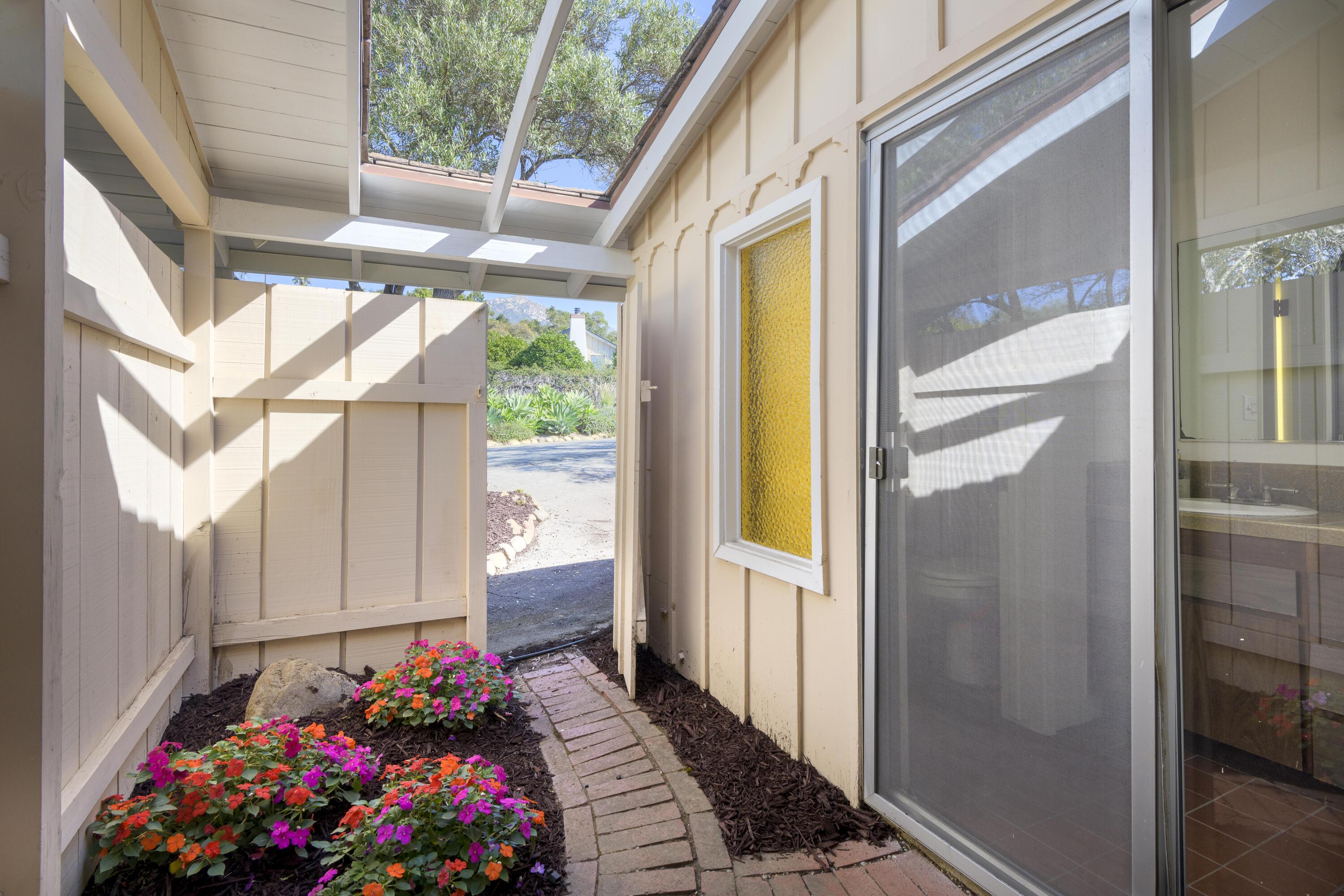 22 Canyon Acres Drive