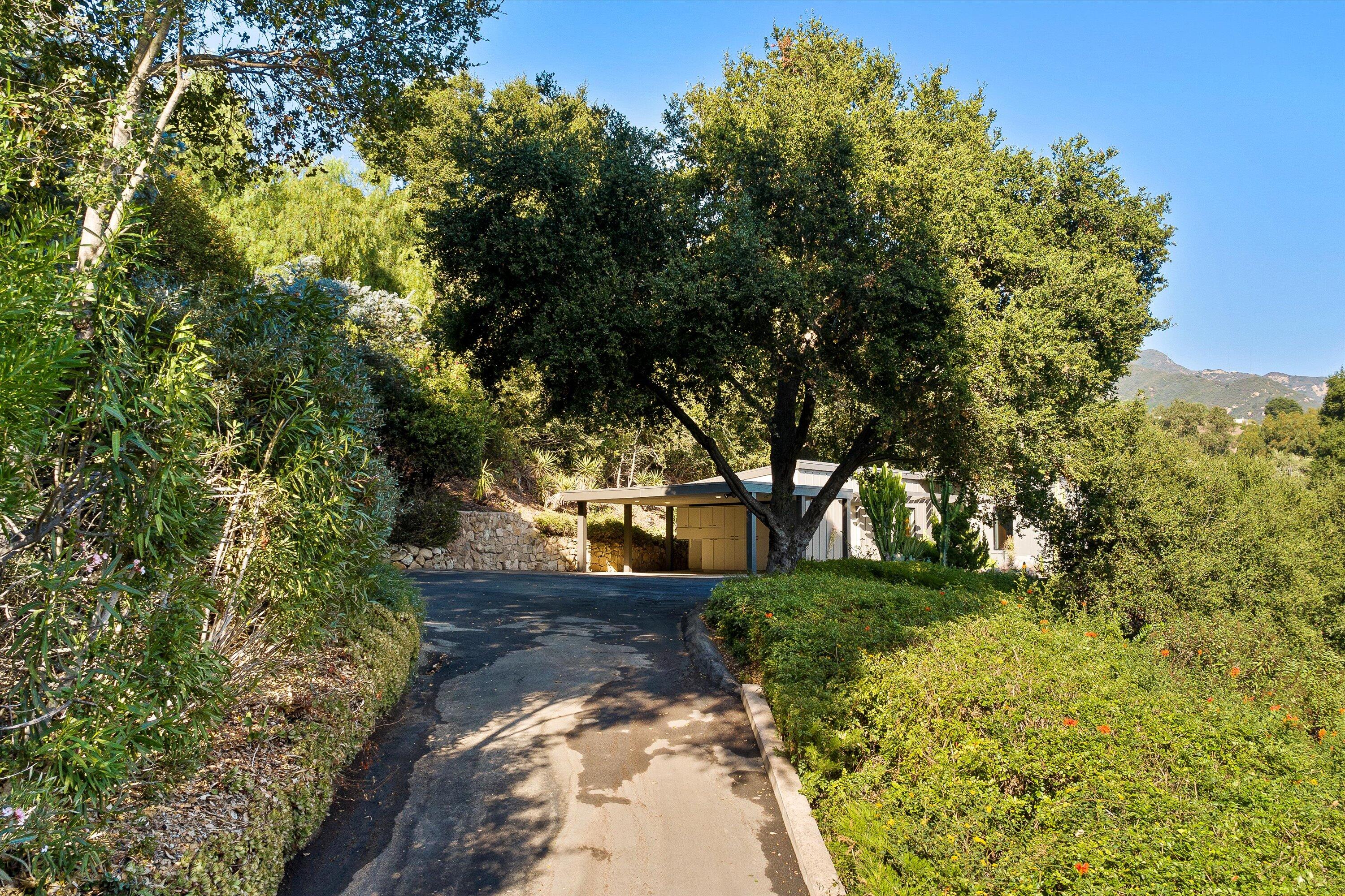 1297 Tunnel Road